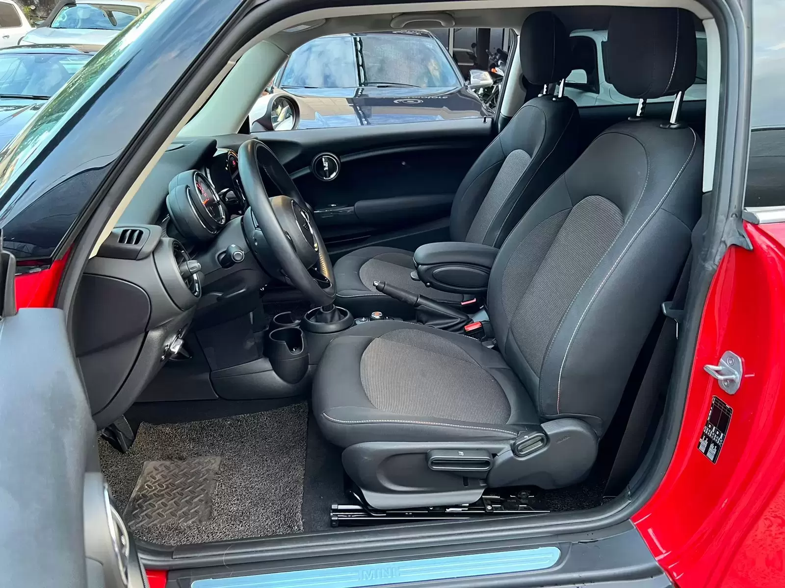 Mini Cooper 2020 en Globalmotors: Compacto, elegante y emocionante. ¡Descúbrelo! - Imagen 9
