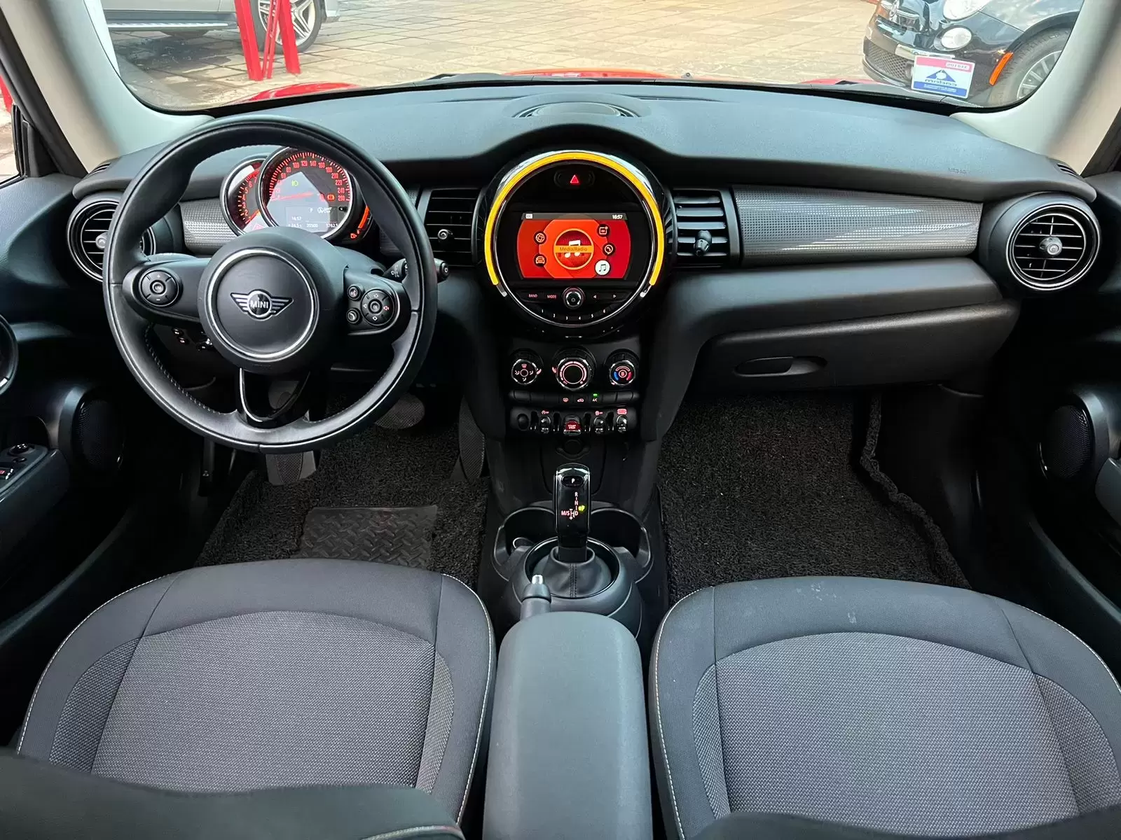 Mini Cooper 2020 en Globalmotors: Compacto, elegante y emocionante. ¡Descúbrelo! - Imagen 12
