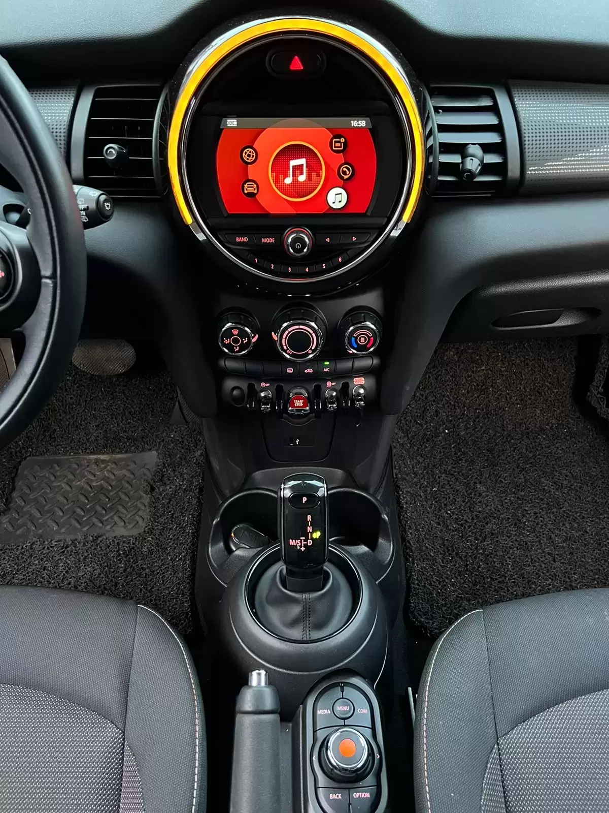 Mini Cooper 2020 en Globalmotors: Compacto, elegante y emocionante. ¡Descúbrelo! - Imagen 14