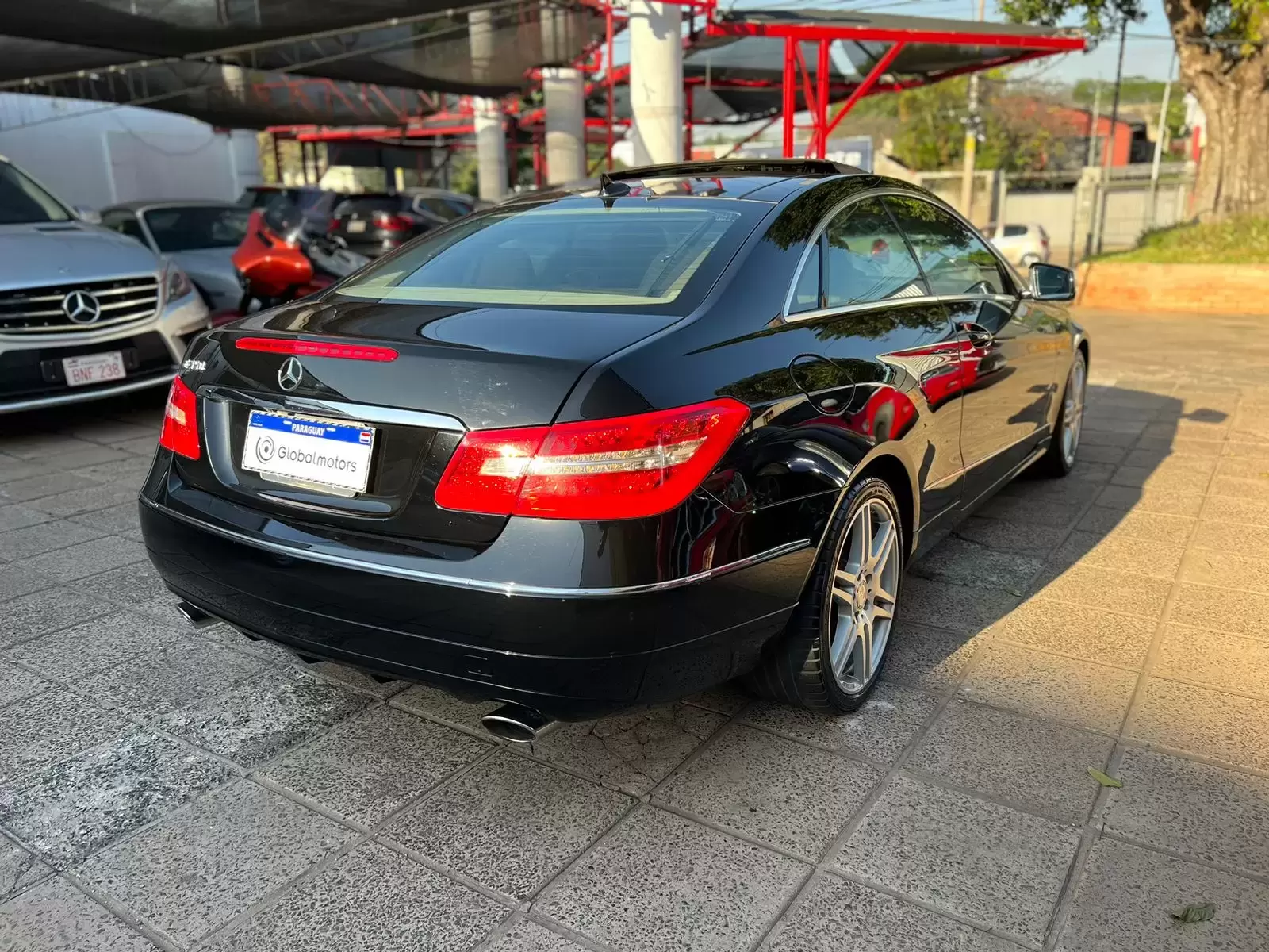 Mercedes Benz E350 Coupe 2011 en Globalmotors: Elegancia y rendimiento. - Imagen 8