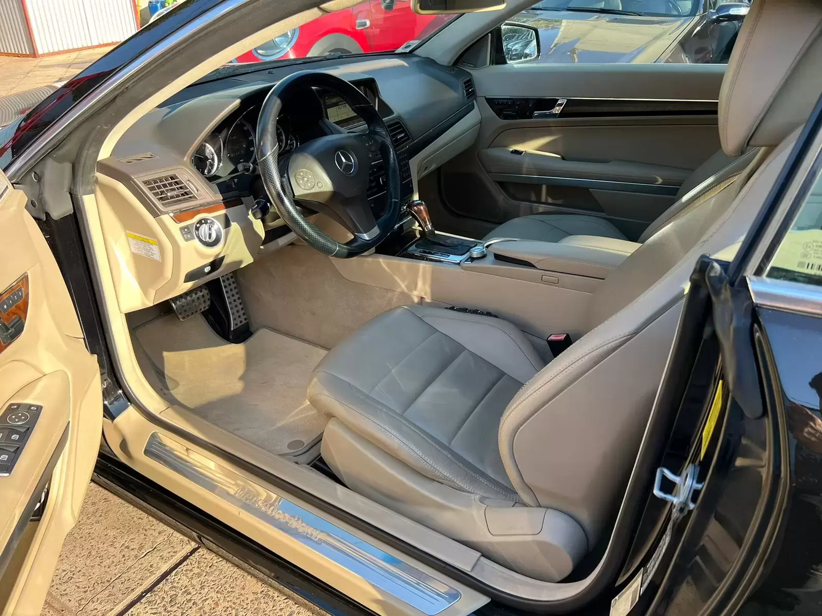 Mercedes Benz E350 Coupe 2011 en Globalmotors: Elegancia y rendimiento. - Imagen 9