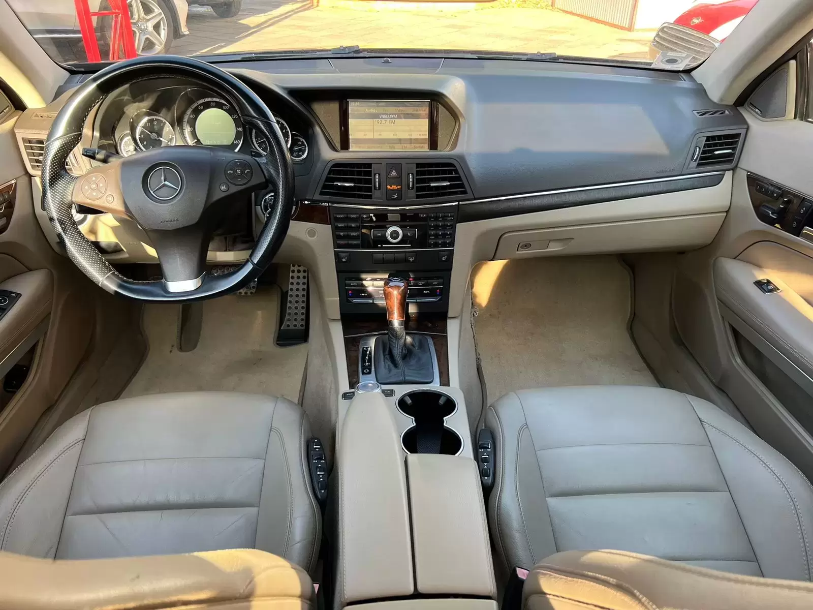 Mercedes Benz E350 Coupe 2011 en Globalmotors: Elegancia y rendimiento. - Imagen 12