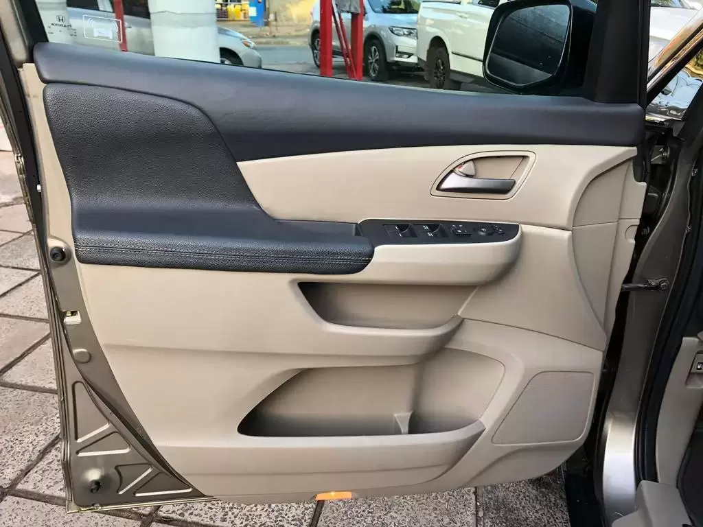 Honda Odyssey 2012 en Globalmotors: Espacioso, elegante y seguro para familias. - Imagen 10