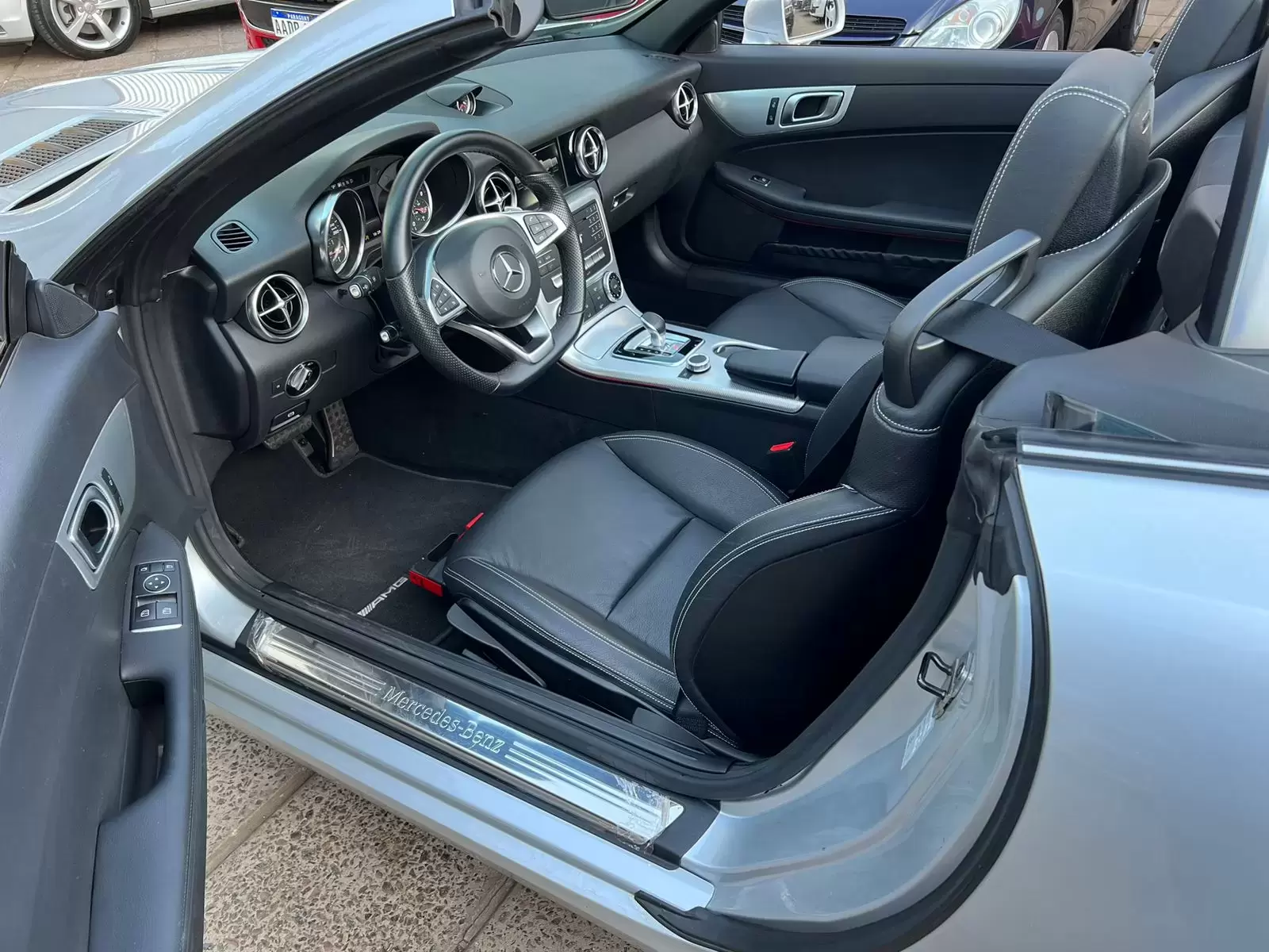 Mercedes Benz SLC 200 Look AMG 2017 en Globalmotors, Asunción - Imagen 8