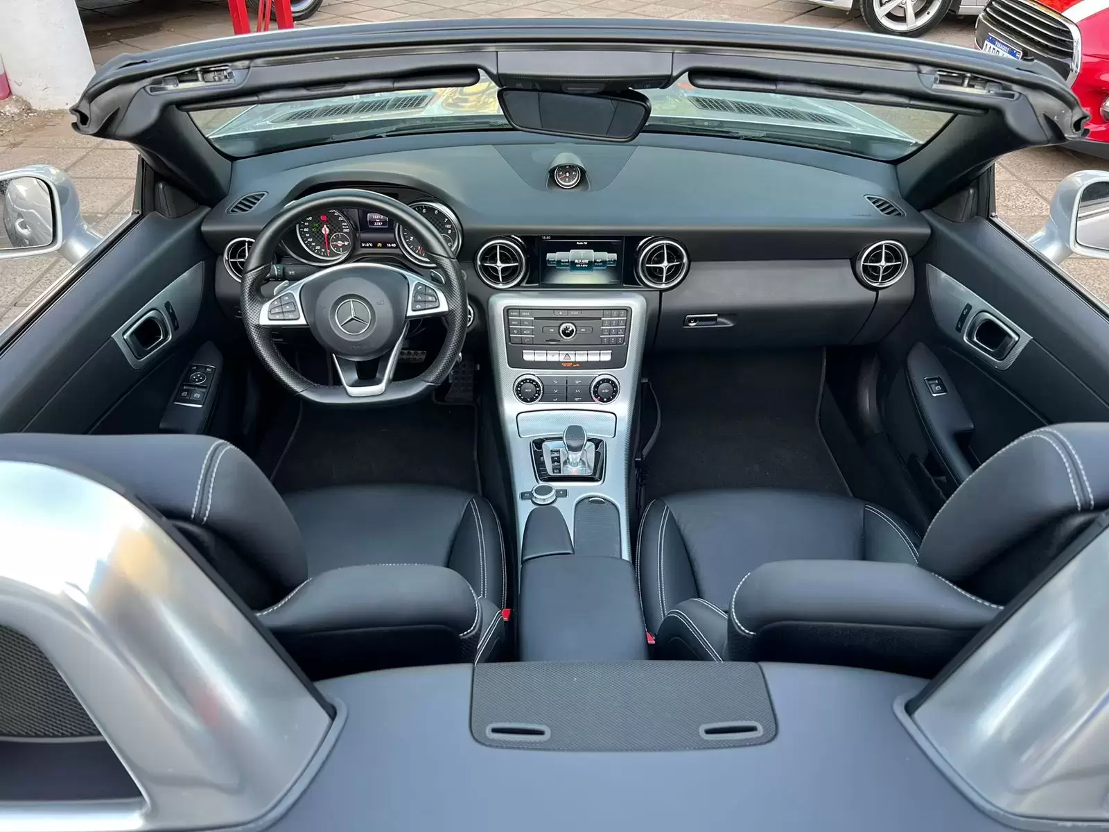 Mercedes Benz SLC 200 Look AMG 2017 en Globalmotors, Asunción - Imagen 11
