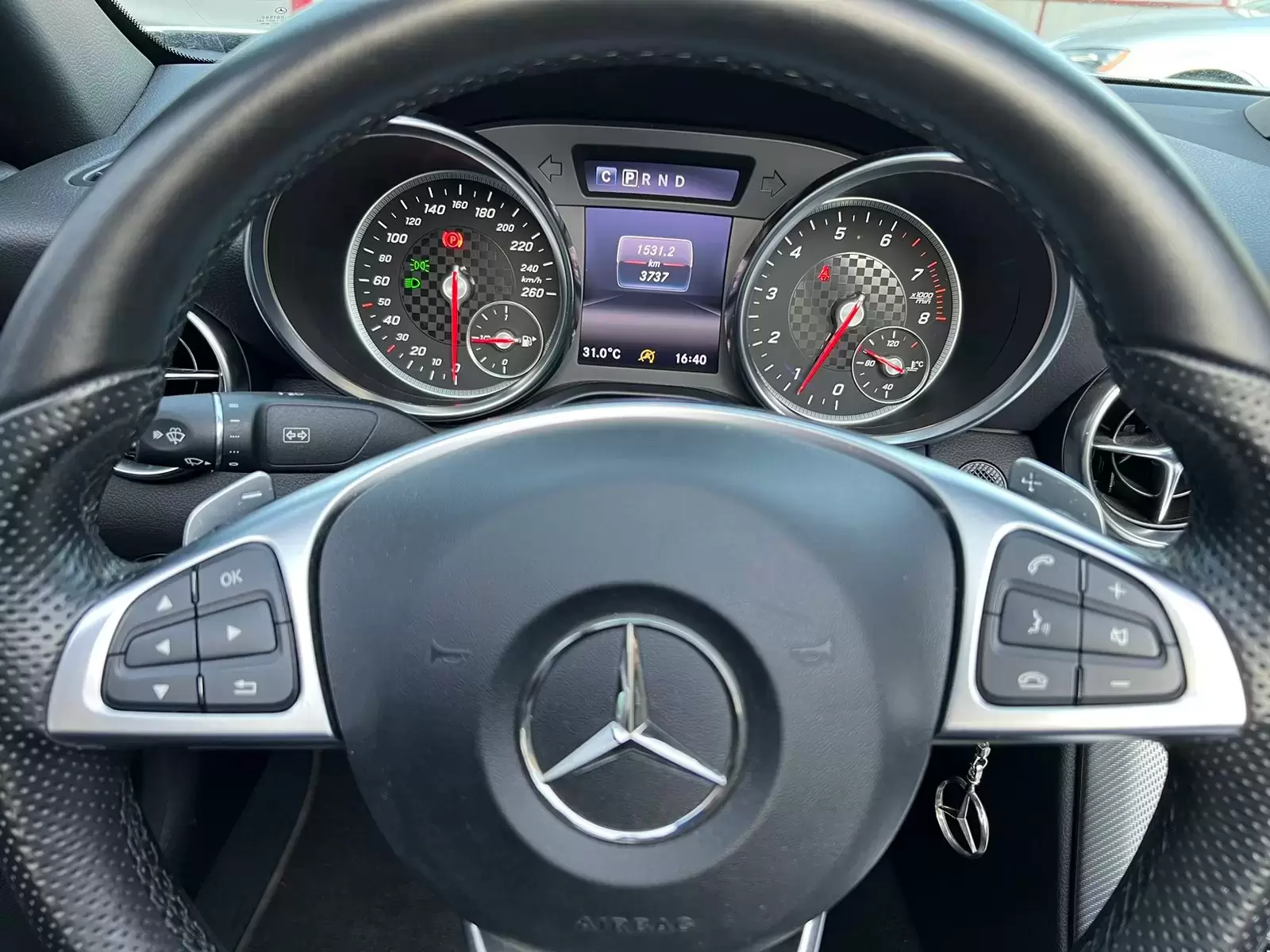 Mercedes Benz SLC 200 Look AMG 2017 en Globalmotors, Asunción - Imagen 14
