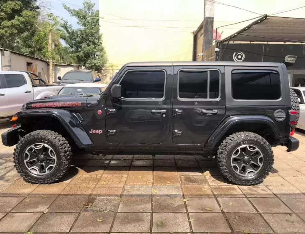 Jeep Unlimited Rubicon Hybrid 4×4 2019 en Globalmotors, Asunción - Imagen 7