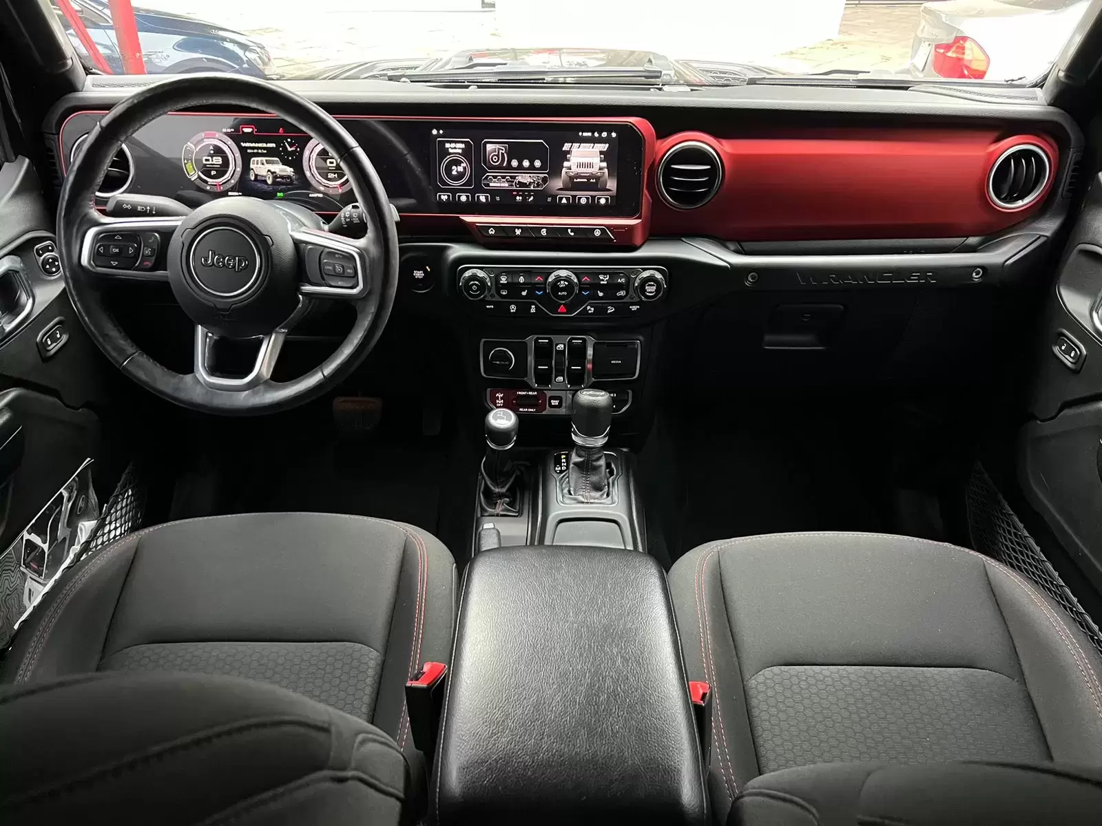 Jeep Unlimited Rubicon Hybrid 4×4 2019 en Globalmotors, Asunción - Imagen 10