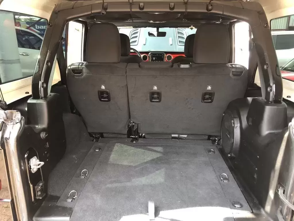 Jeep Unlimited Rubicon Hybrid 4×4 2019 en Globalmotors, Asunción - Imagen 16