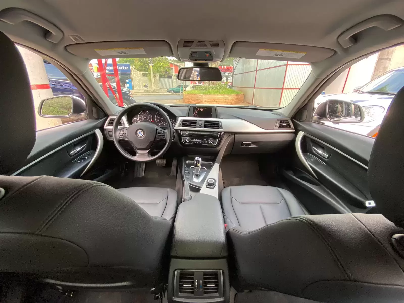BMW 320i Look M Full 2016 en Globalmotors - Sedán Deportivo - Imagen 12