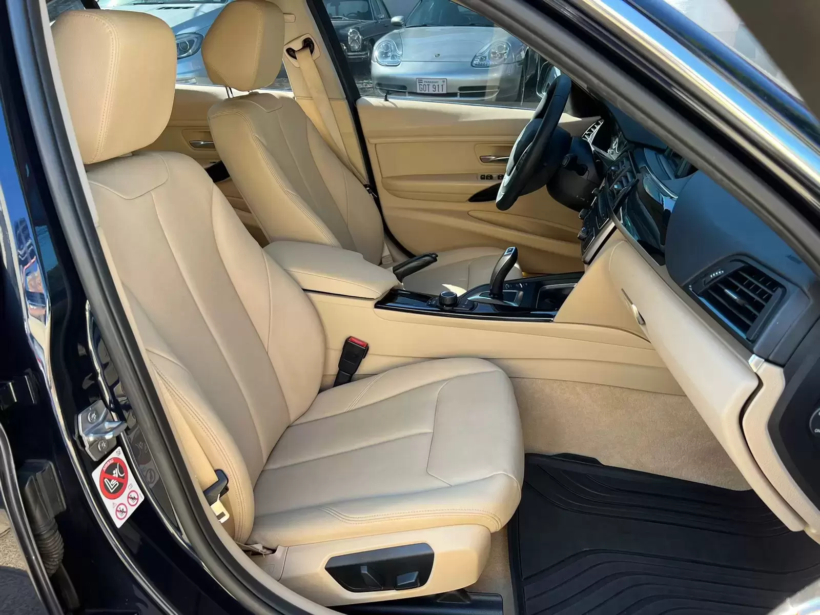 BMW 320i Luxury 2015 en Globalmotors: Lujo, rendimiento y elegancia. - Imagen 8