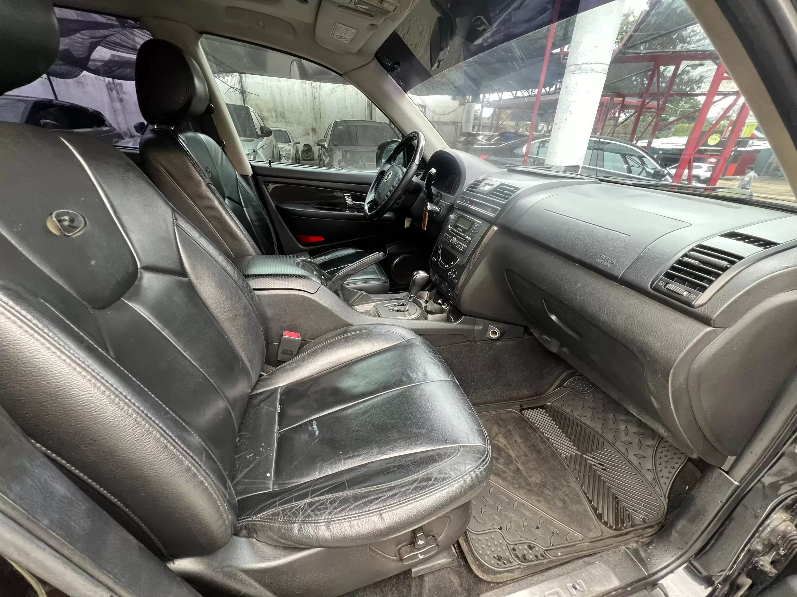 SsangYong Rexton Noblese 4×4 2012 en Globalmotors: SUV robusta y elegante - Imagen 10