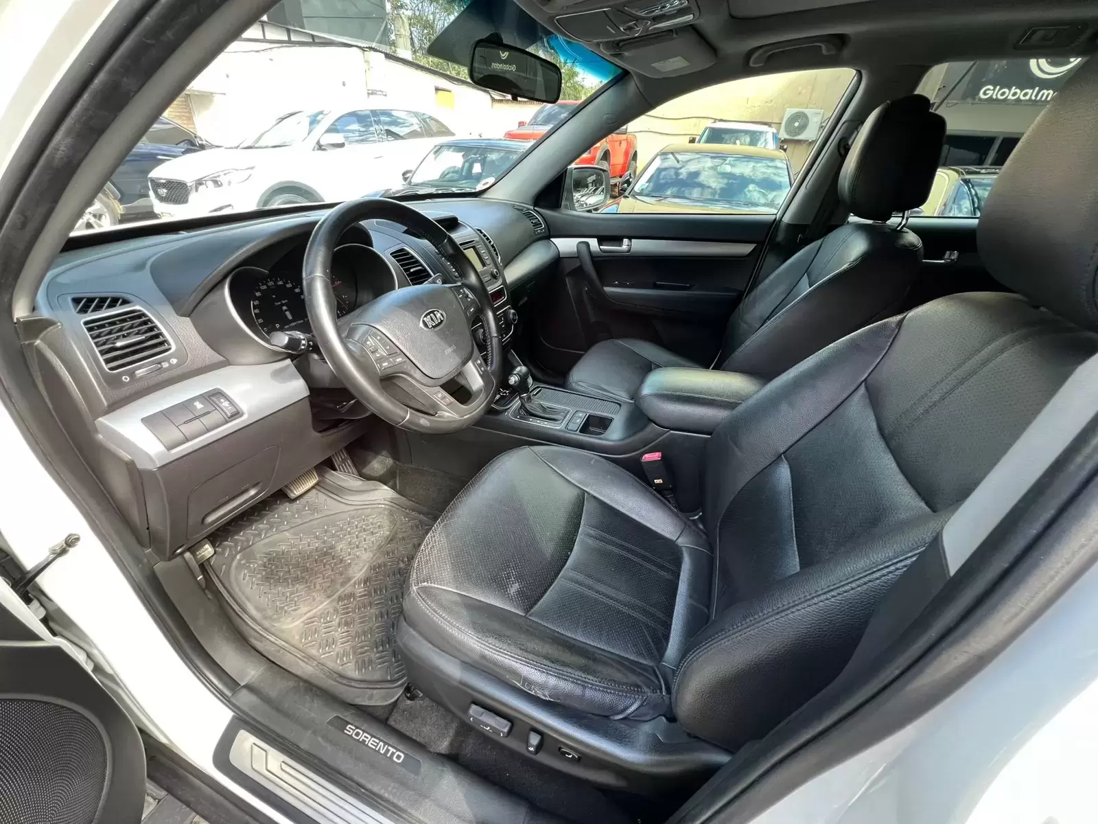 Kia Sorento AWD Full 2014 en Globalmotors: Potencia y comodidad. - Imagen 8