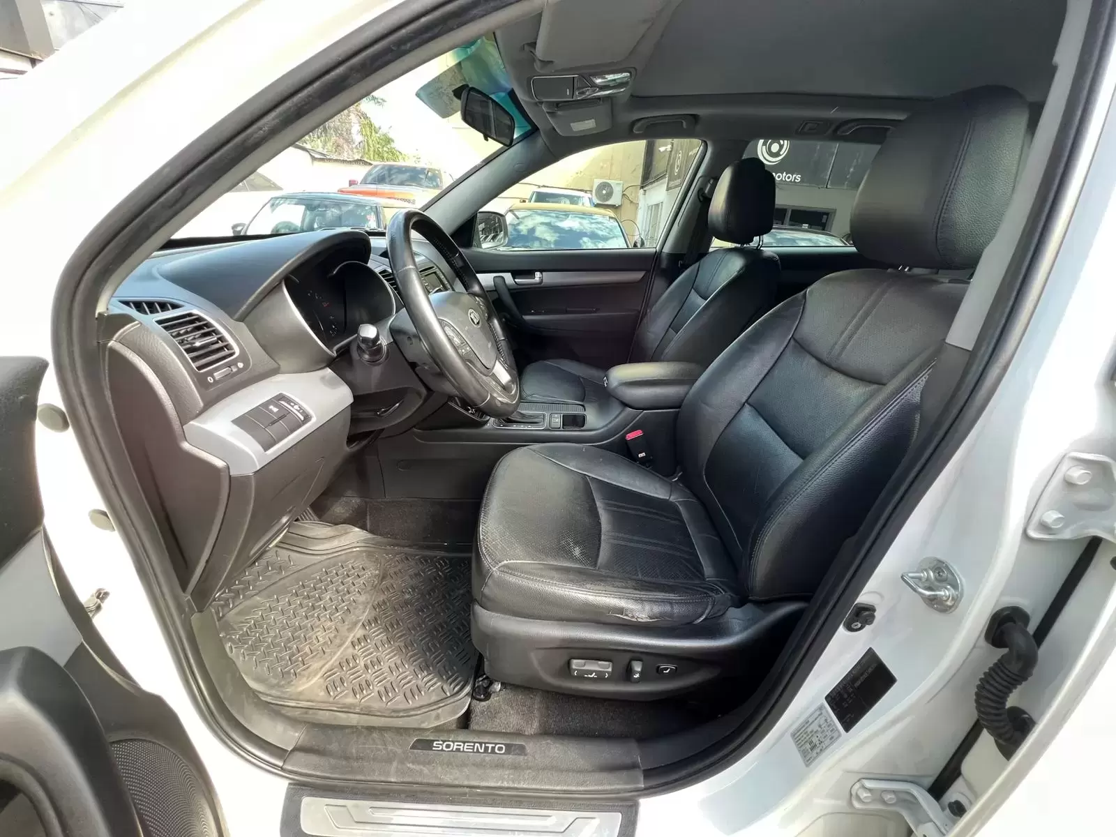 Kia Sorento AWD Full 2014 en Globalmotors: Potencia y comodidad. - Imagen 9