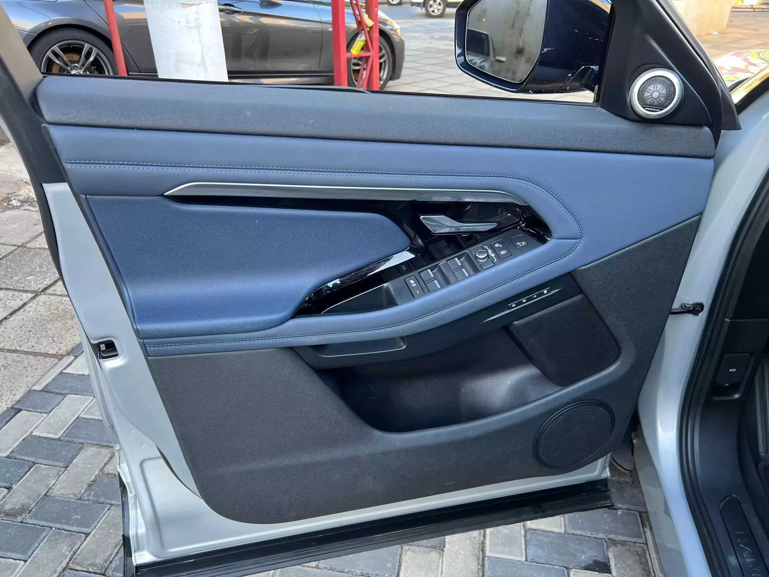 Land Rover Evoque SE AWD 2020 en Globalmotors: Lujo y tecnología. - Imagen 10