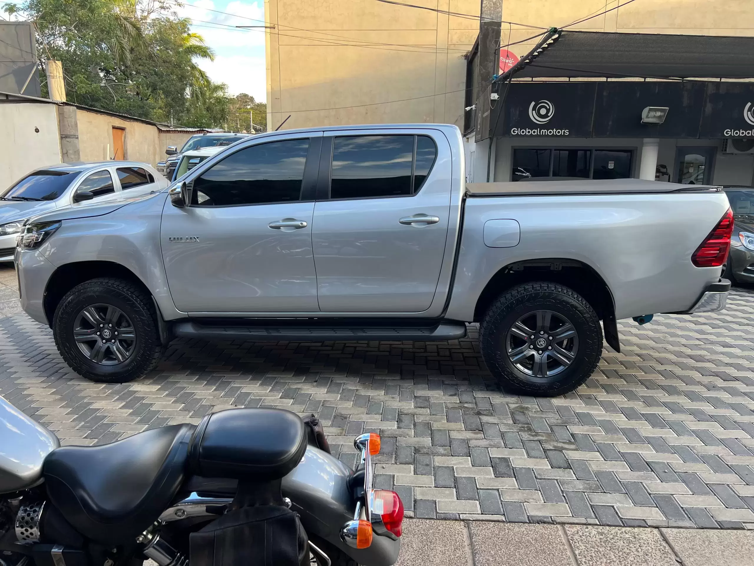 Toyota Hilux D/c 4×4 2022 en Globalmotors: Robusta y versátil - Imagen 4