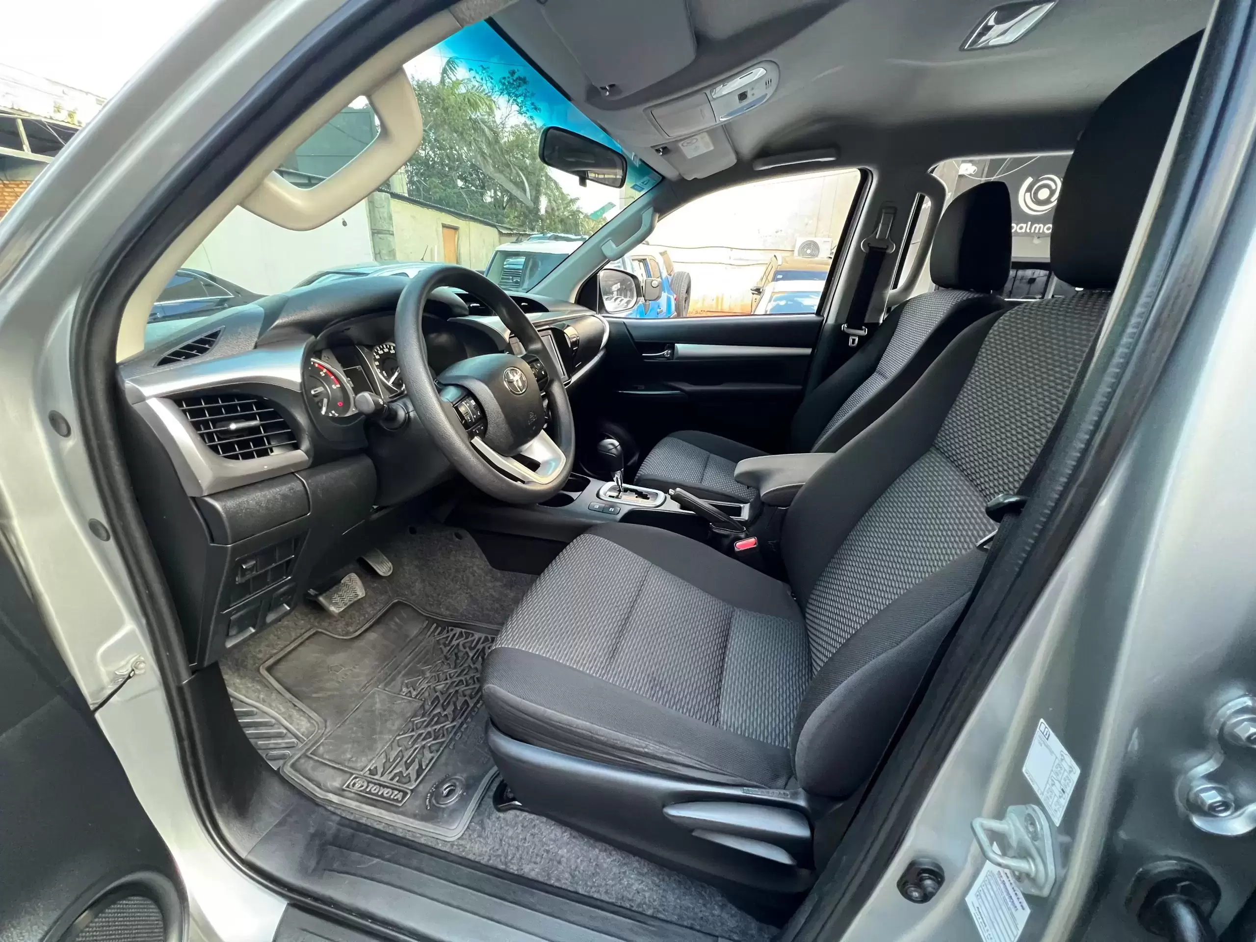Toyota Hilux D/c 4×4 2022 en Globalmotors: Robusta y versátil - Imagen 8