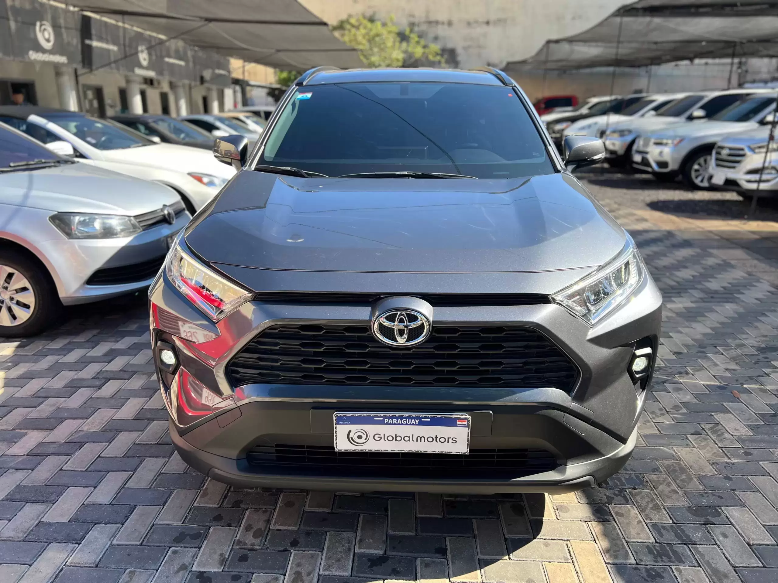 Toyota Rav4 2023 en Globalmotors: Estilo, eficiencia y tecnología en SUV versátil. - Imagen 2