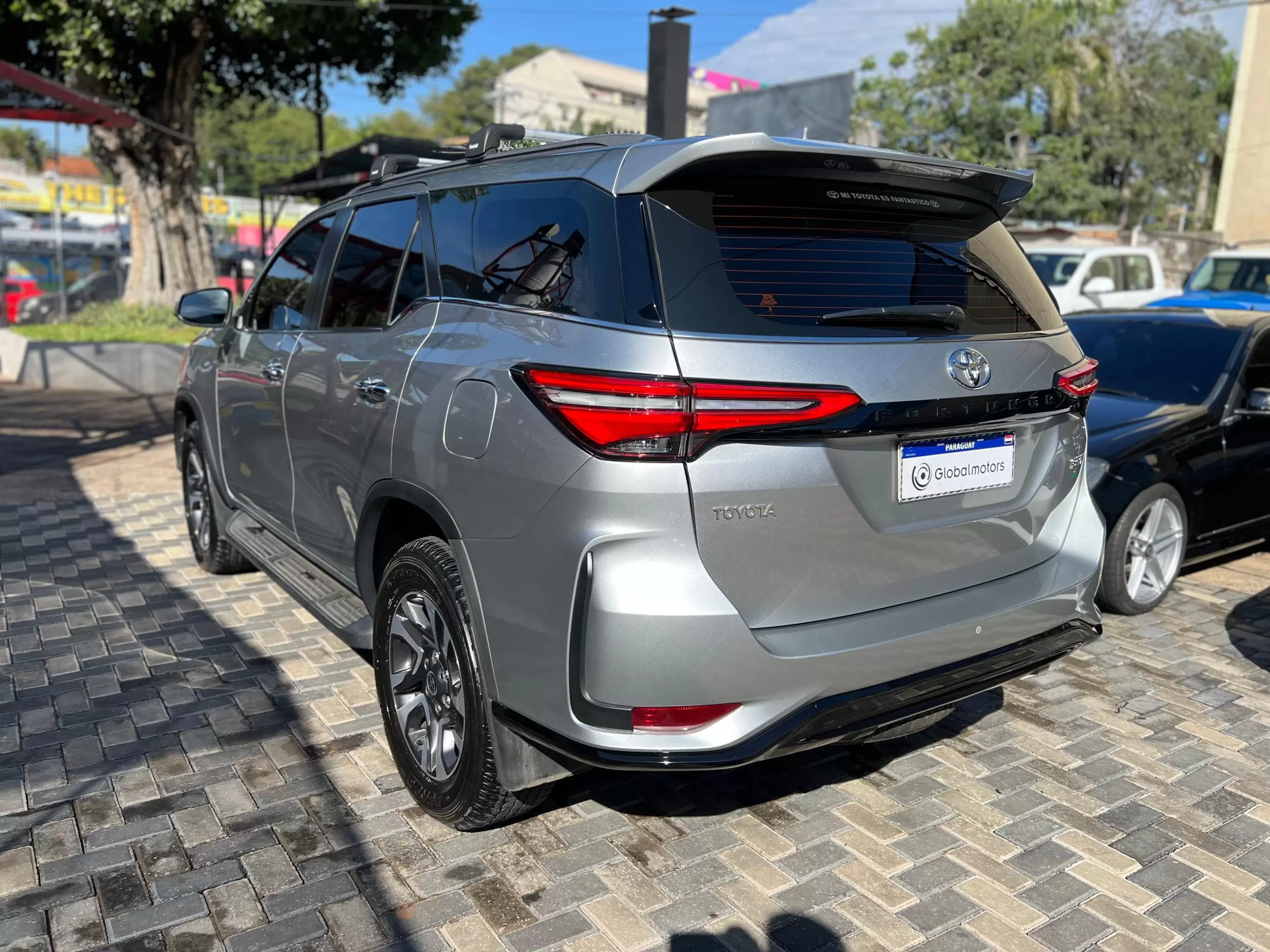 Toyota Fortuner SRV 4×4 2024 en Globalmotors: Potencia y confort SUV - Imagen 5