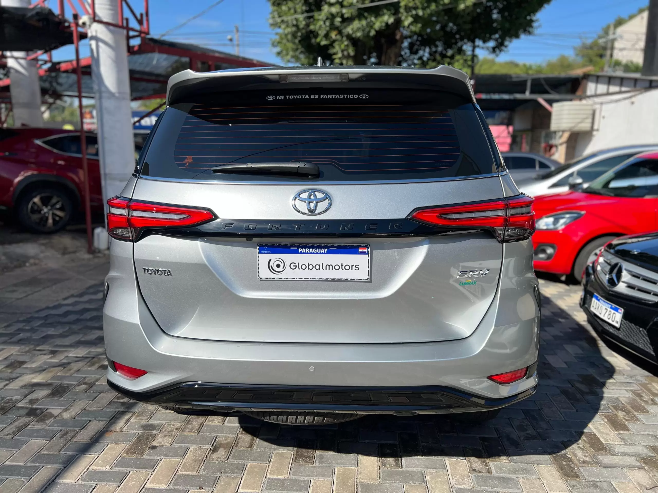 Toyota Fortuner SRV 4×4 2024 en Globalmotors: Potencia y confort SUV - Imagen 6