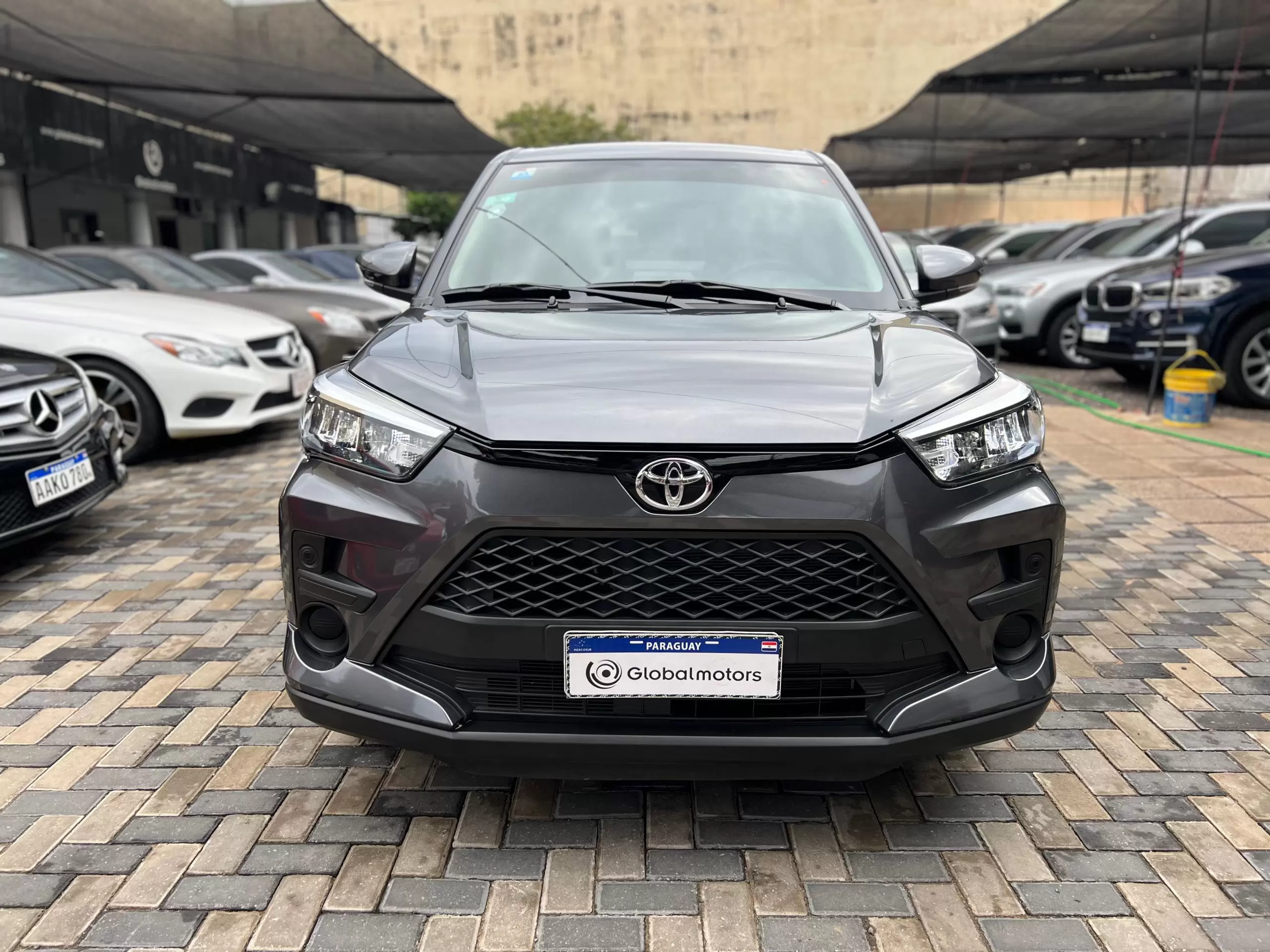 Toyota Raize E 2023 en Globalmotors: SUV compacto y moderno. - Imagen 2