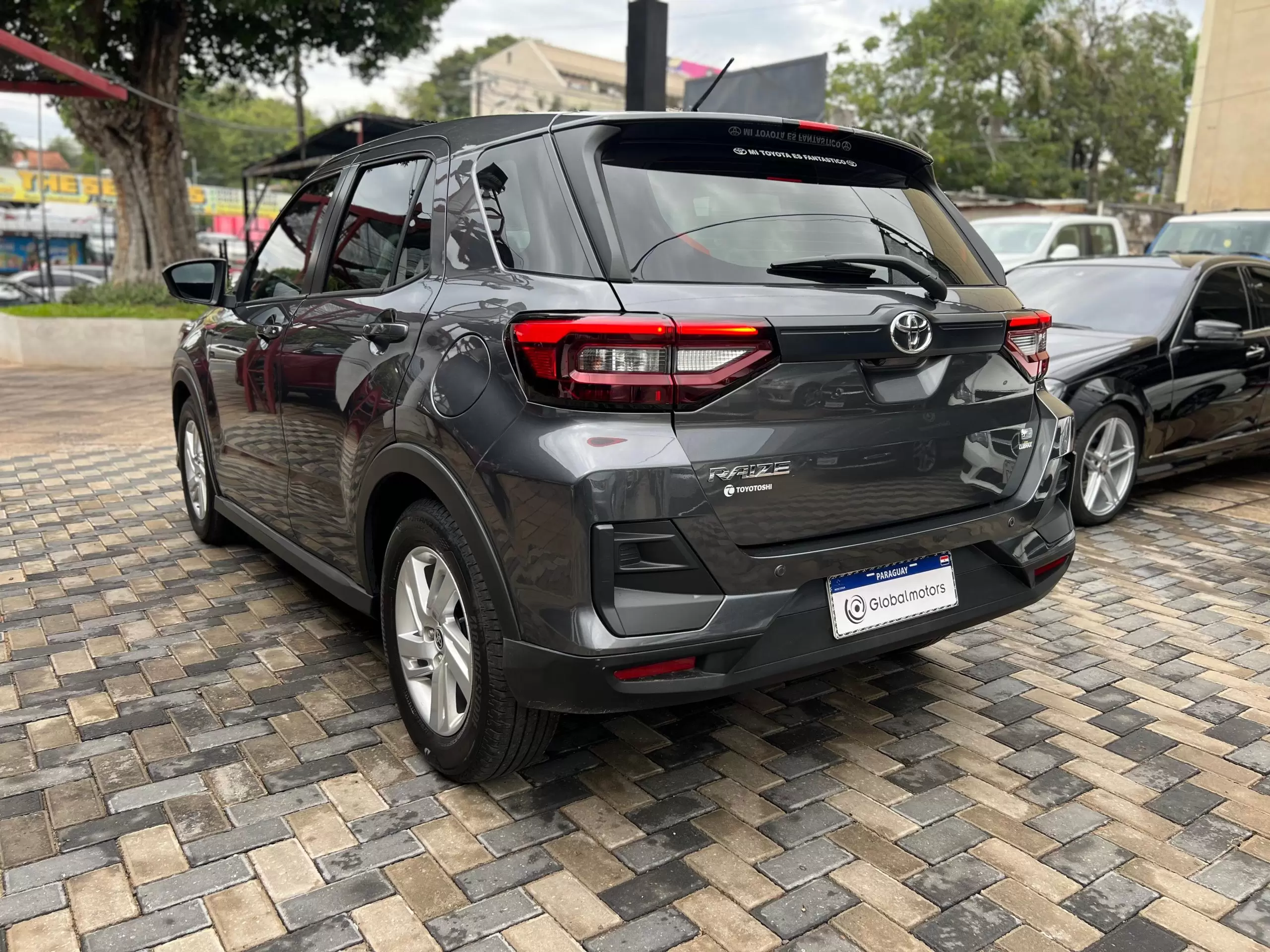 Toyota Raize E 2023 en Globalmotors: SUV compacto y moderno. - Imagen 5