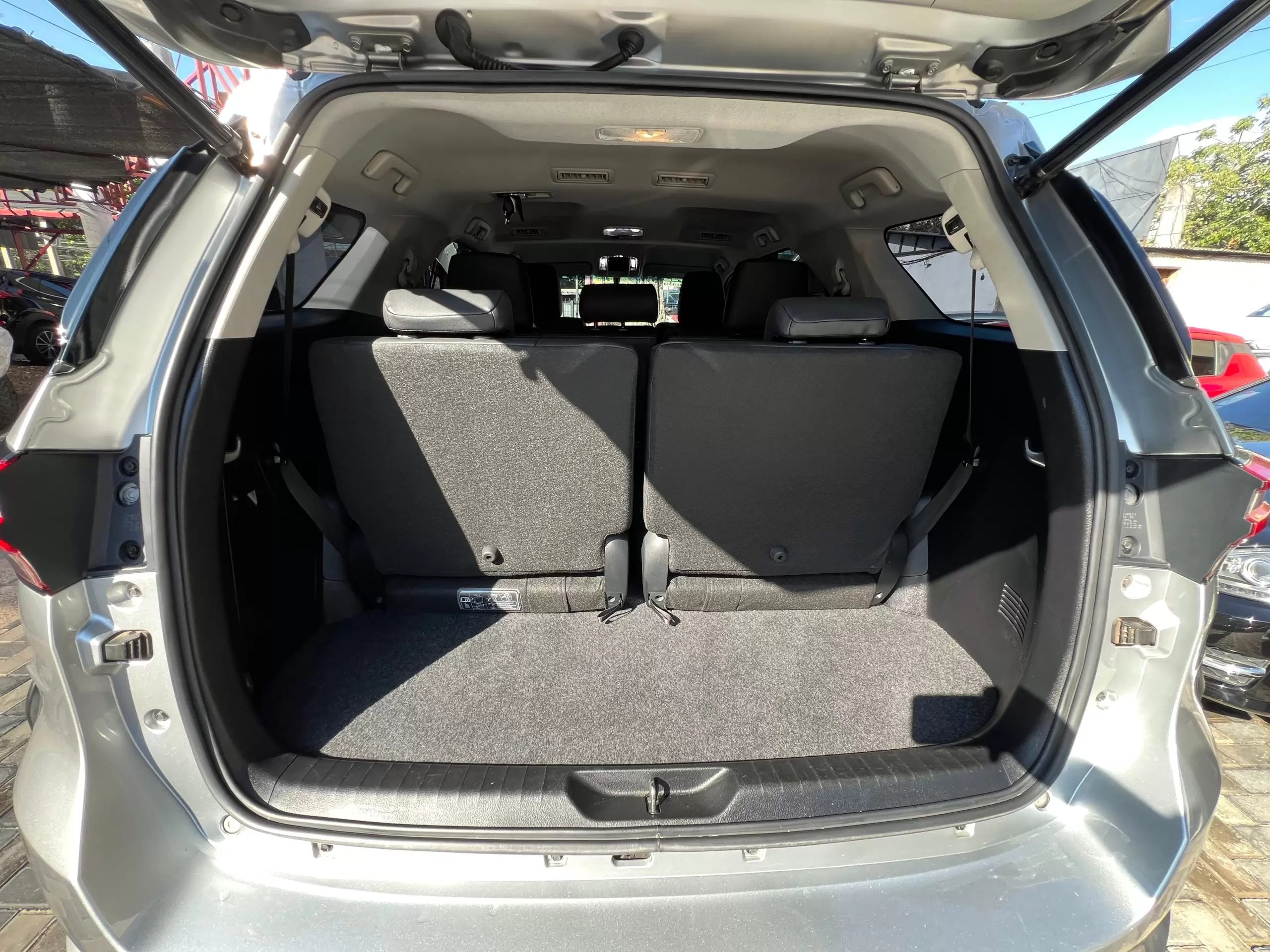 Toyota Fortuner SRV 4×4 2024 en Globalmotors: Potencia y confort SUV - Imagen 19
