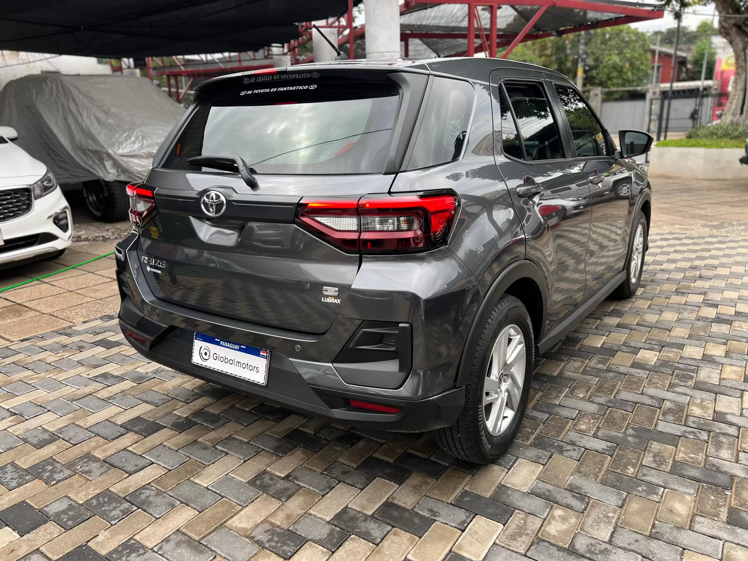 Toyota Raize E 2023 en Globalmotors: SUV compacto y moderno. - Imagen 7