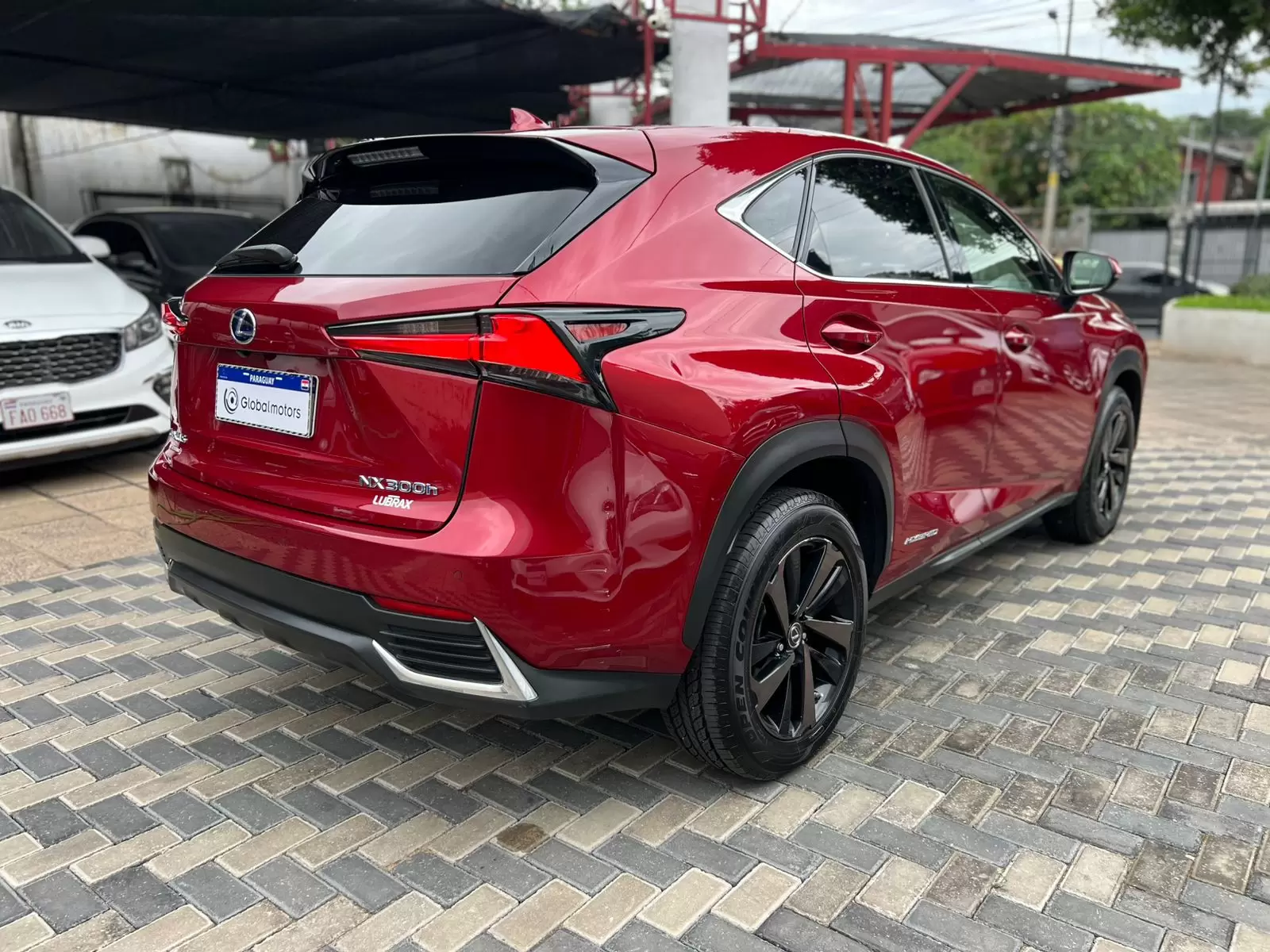 Lexus NX 300h Híbrida 2020 en Globalmotors: Elegancia y eficiencia. - Imagen 7