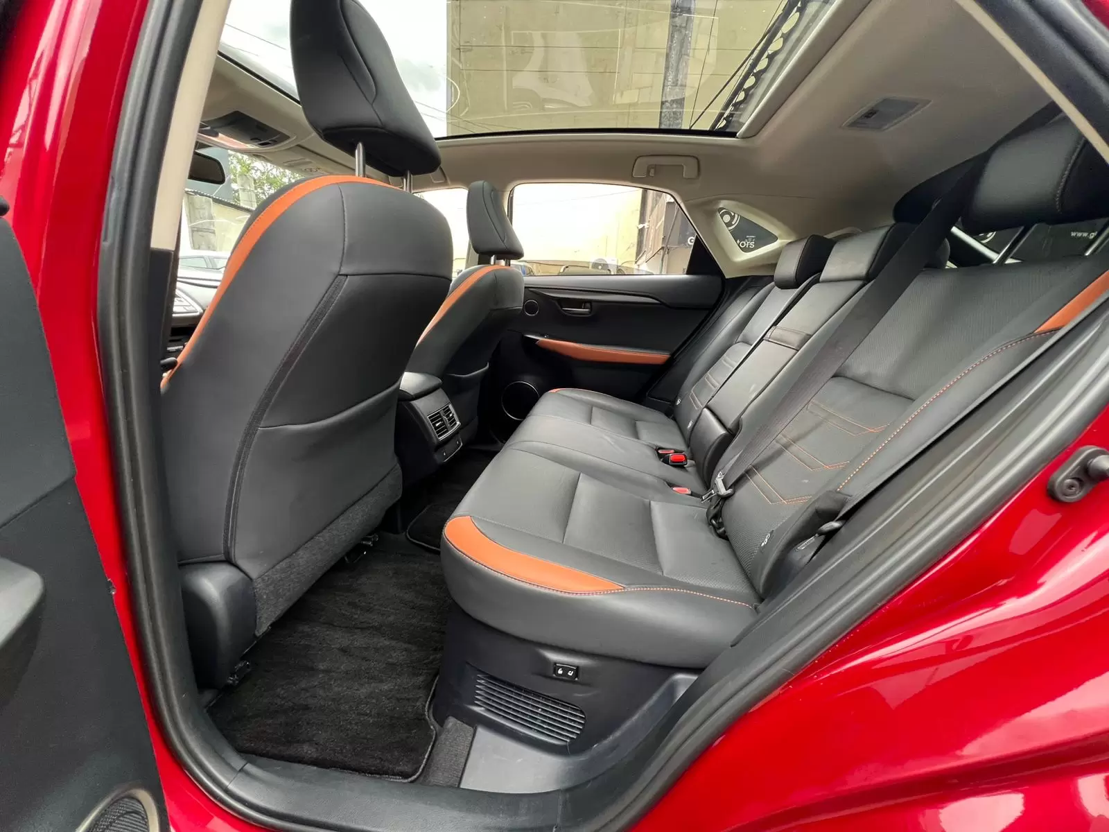 Lexus NX 300h Híbrida 2020 en Globalmotors: Elegancia y eficiencia. - Imagen 11
