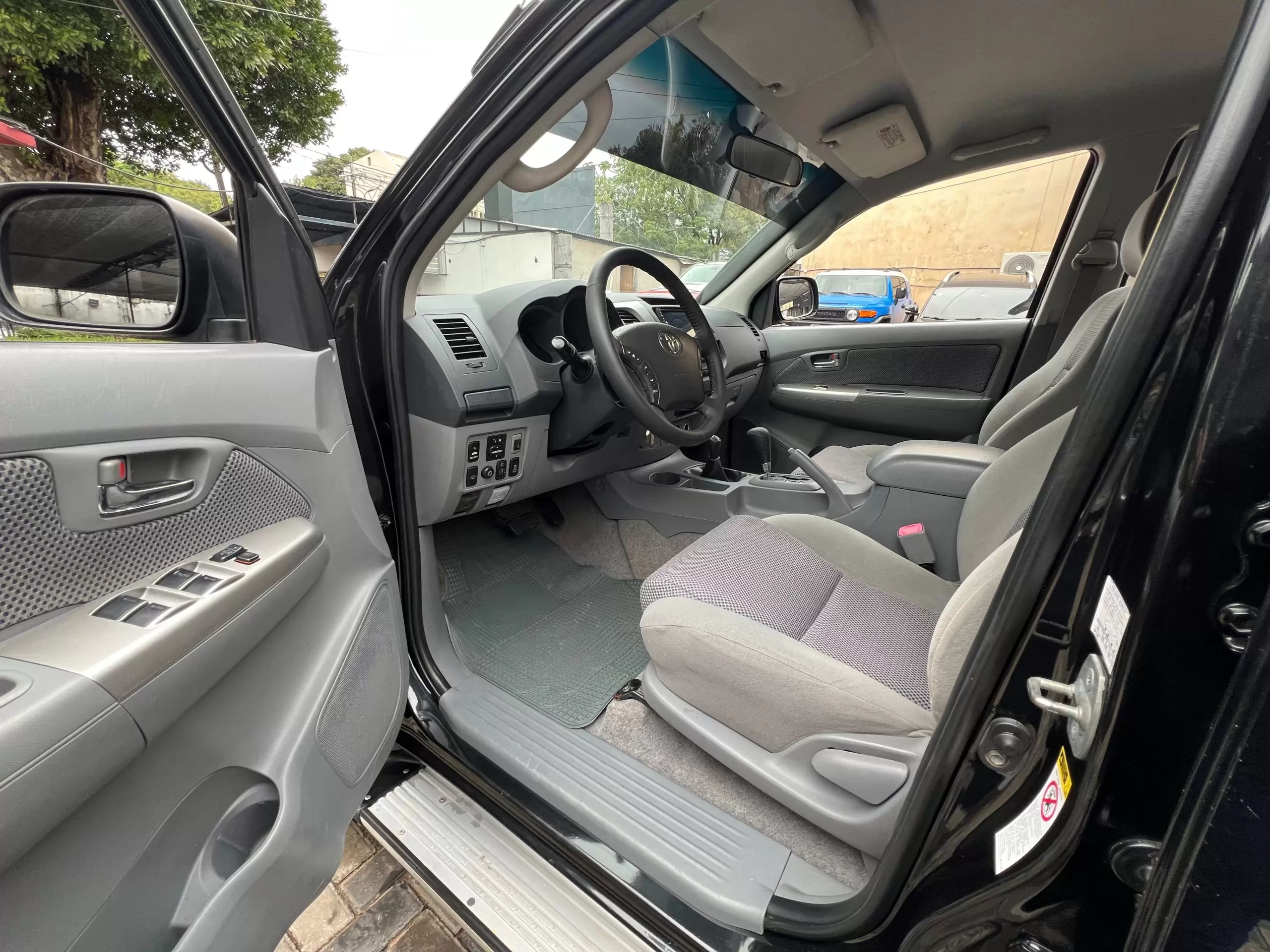 Toyota Hilux 4×4 Full 2010 en Globalmotors: Robusta y confiable. - Imagen 10
