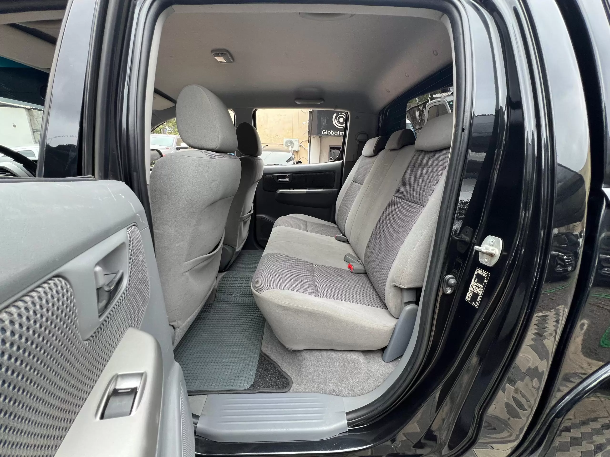 Toyota Hilux 4×4 Full 2010 en Globalmotors: Robusta y confiable. - Imagen 13