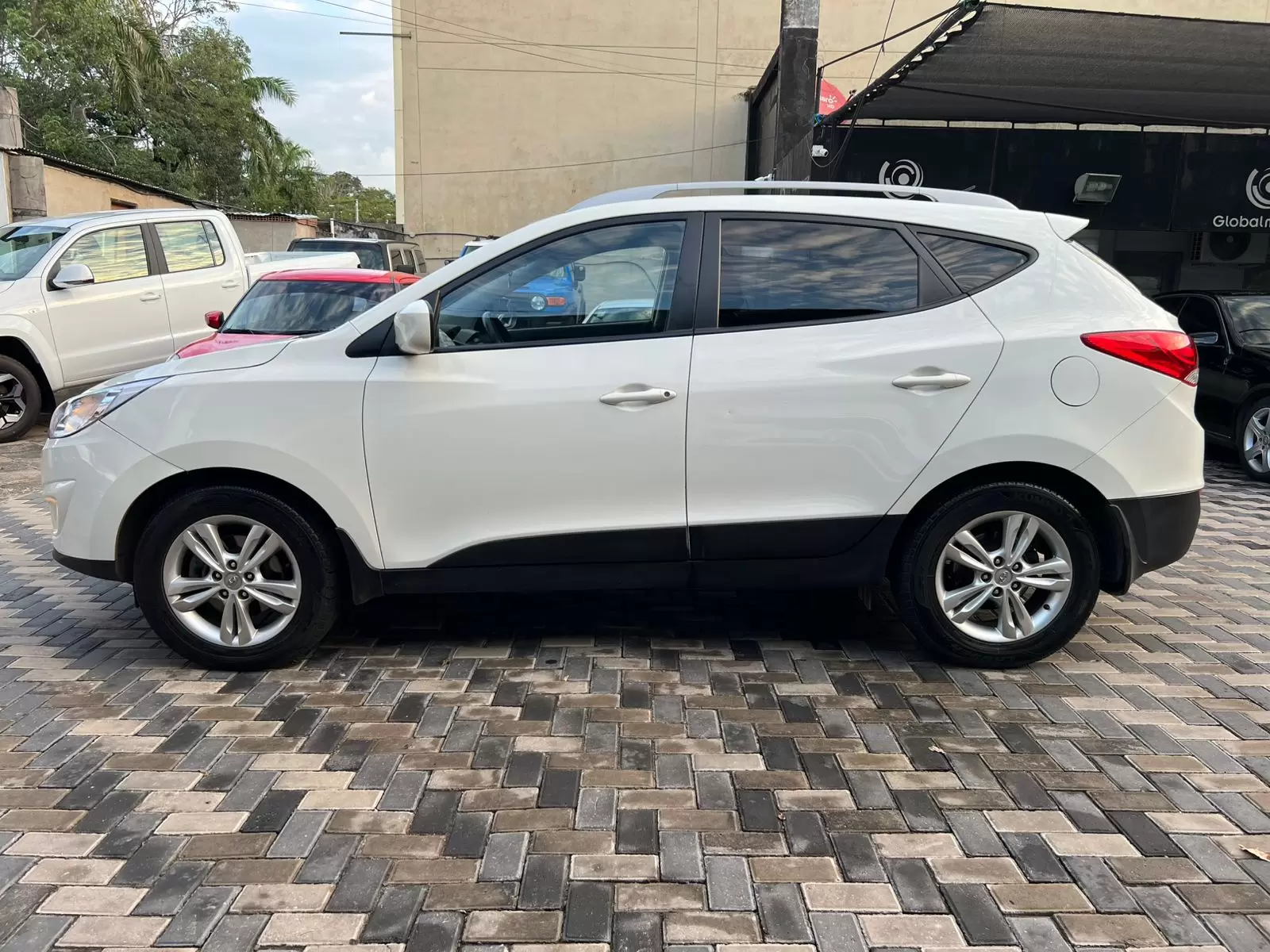Hyundai Tucson 4×4 2012 en Globalmotors: Robusto y versátil SUV compacto - Imagen 6
