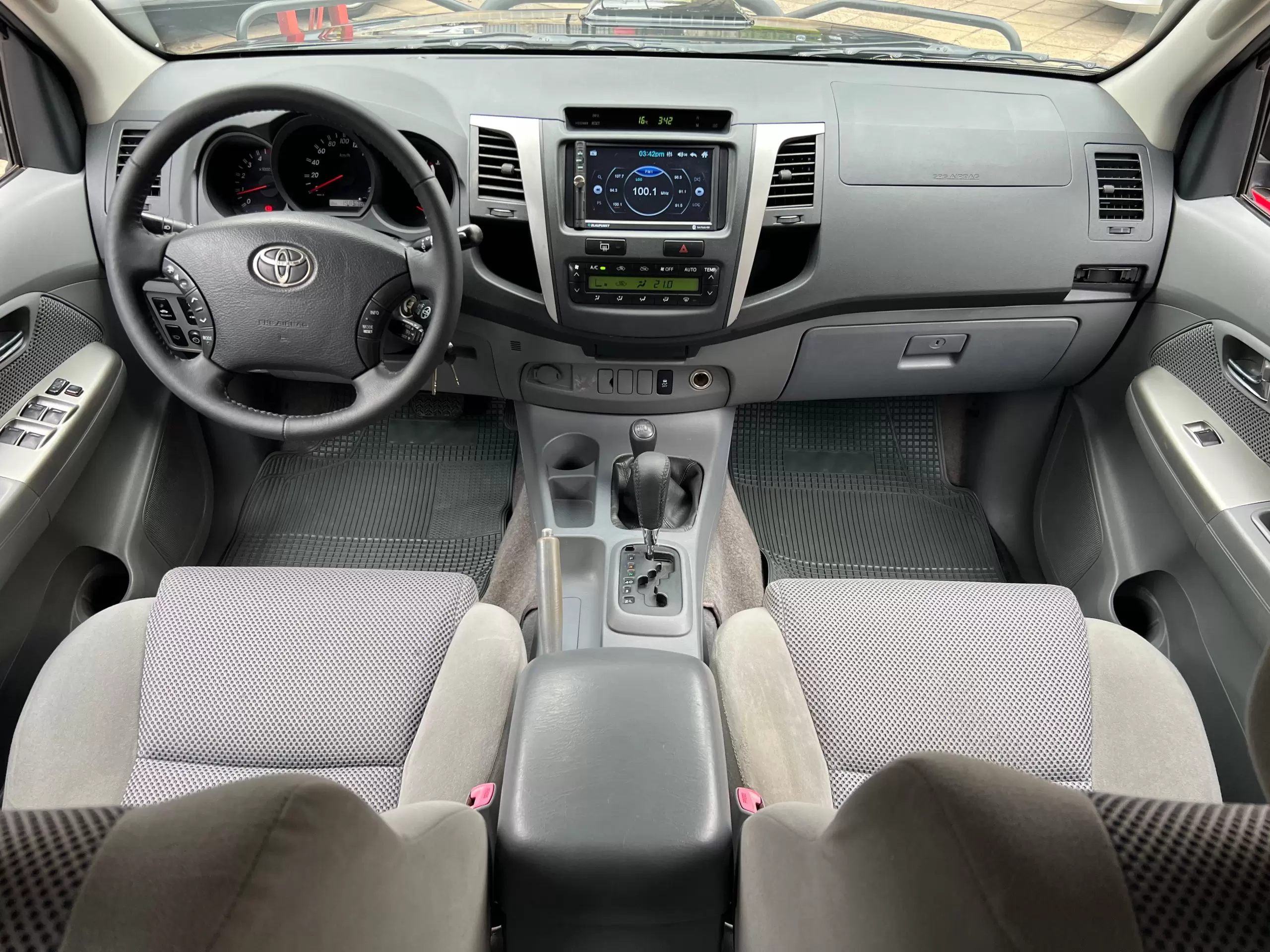 Toyota Hilux 4×4 Full 2010 en Globalmotors: Robusta y confiable. - Imagen 18