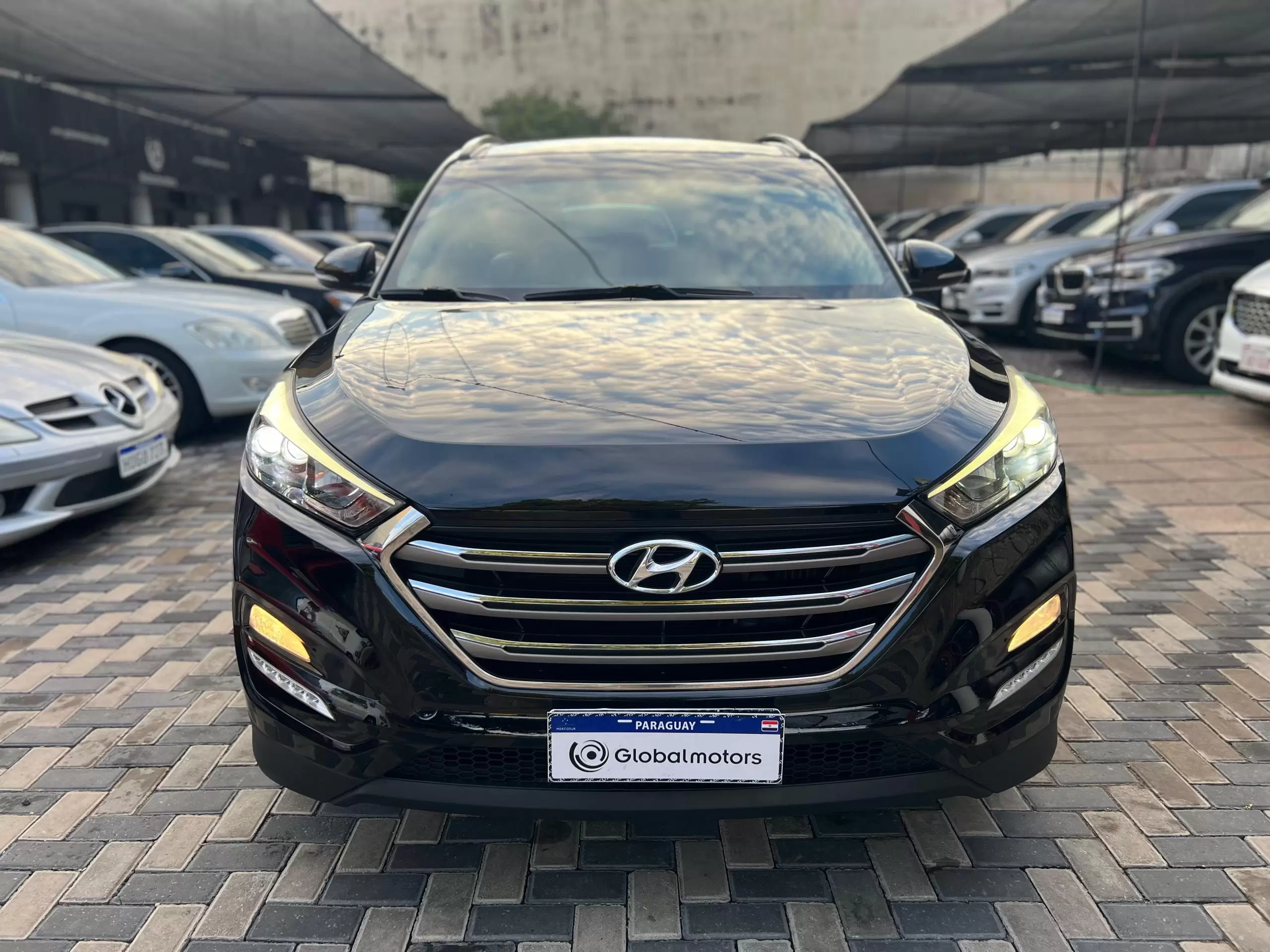 Hyundai Tucson Full 2017 en Globalmotors: Estilo, comodidad y tecnología. - Imagen 2