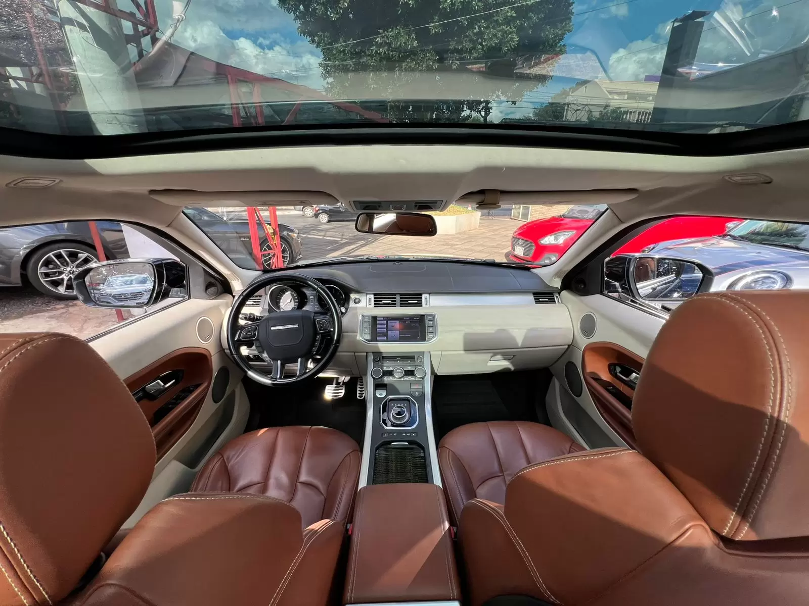 Land Rover Evoque 2012 en Globalmotors: SUV compacto elegante y potente. - Imagen 11