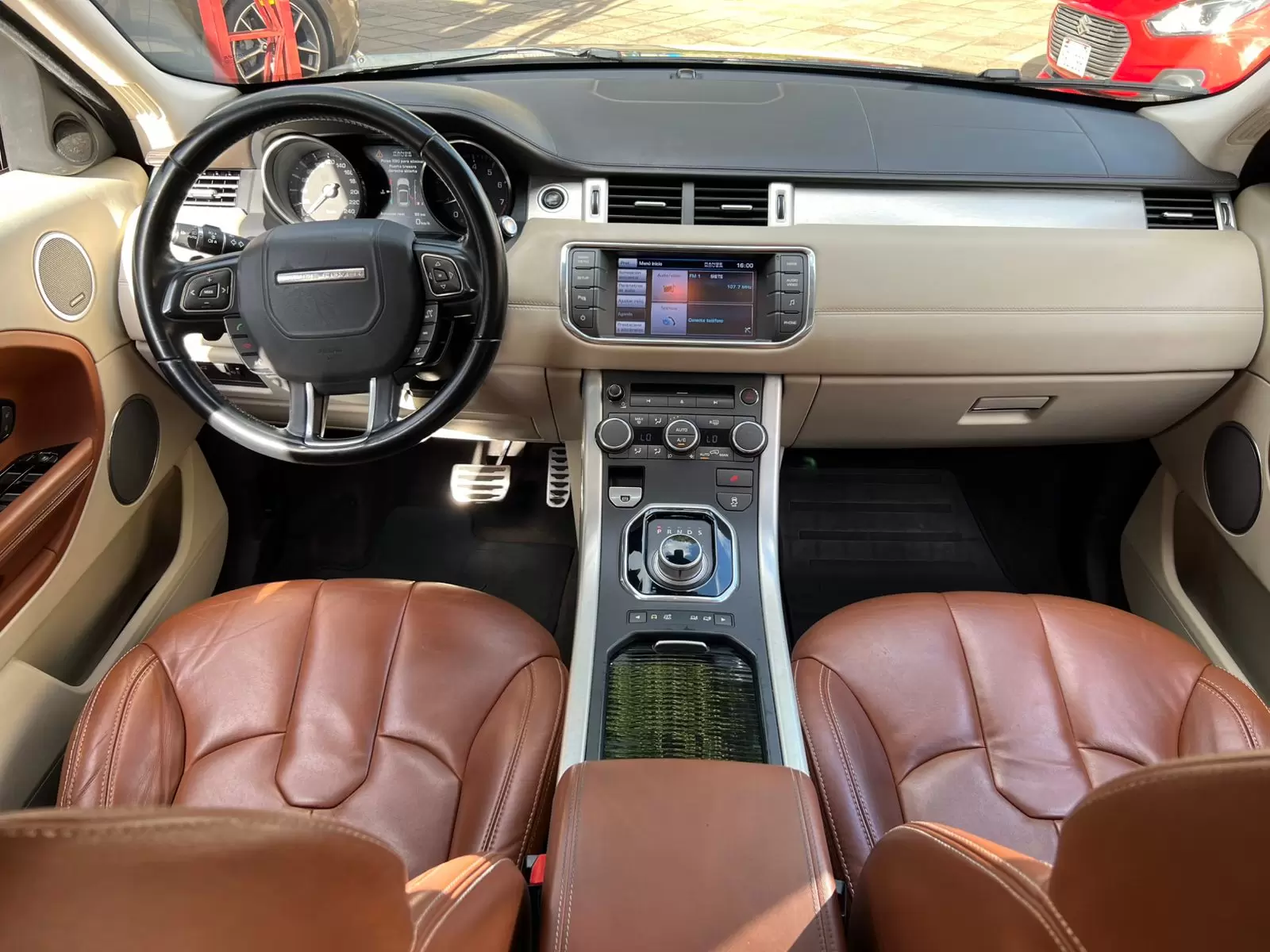 Land Rover Evoque 2012 en Globalmotors: SUV compacto elegante y potente. - Imagen 12