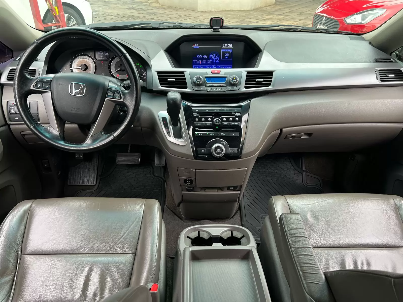Honda Odyssey Full 2011 en Globalmotors: Espaciosa y funcional minivan familiar. - Imagen 13