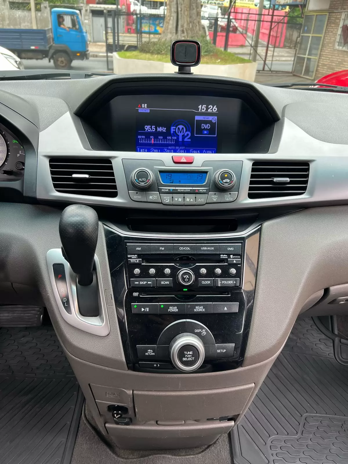 Honda Odyssey Full 2011 en Globalmotors: Espaciosa y funcional minivan familiar. - Imagen 14