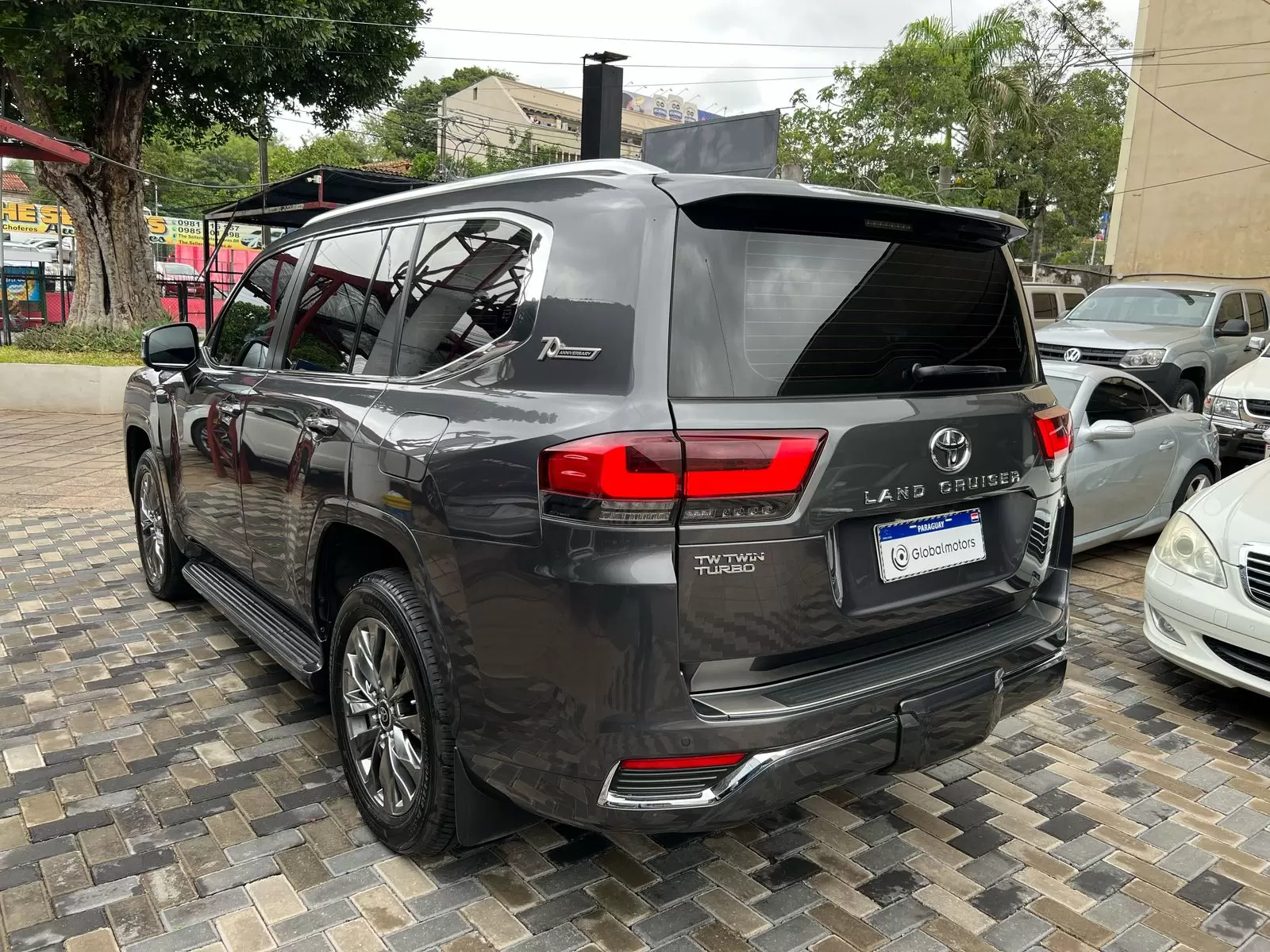 Toyota Land Cruiser VX 2022 - SUV de lujo y rendimiento excepcional - Imagen 5