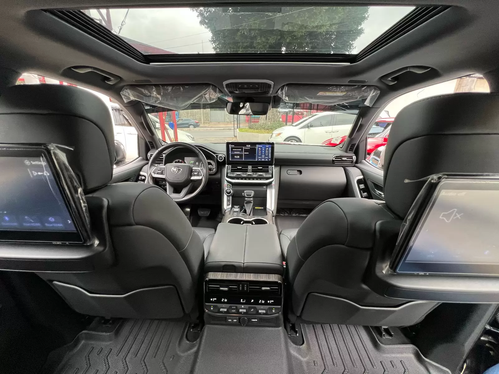 Toyota Land Cruiser VX 2022 - SUV de lujo y rendimiento excepcional - Imagen 13