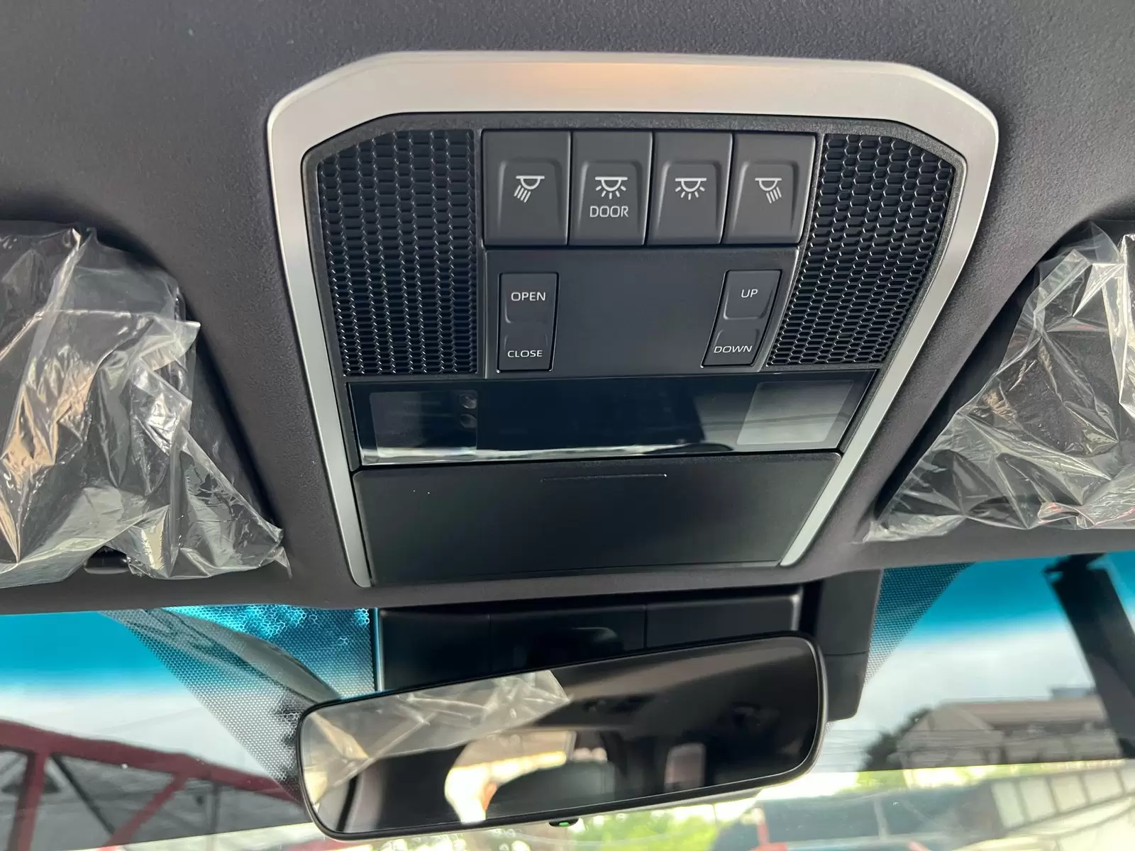 Toyota Land Cruiser VX 2022 - SUV de lujo y rendimiento excepcional - Imagen 16