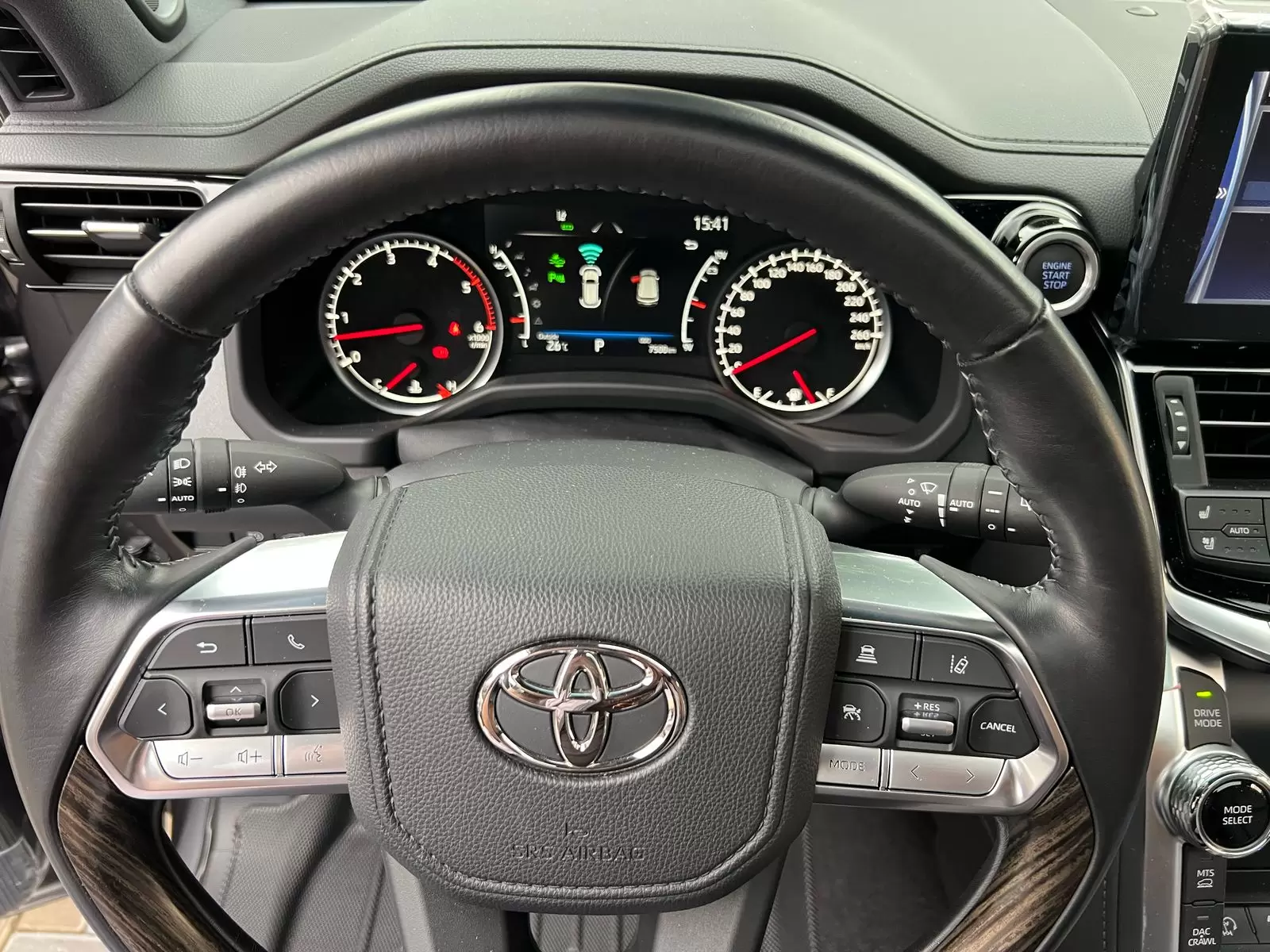 Toyota Land Cruiser VX 2022 - SUV de lujo y rendimiento excepcional - Imagen 23
