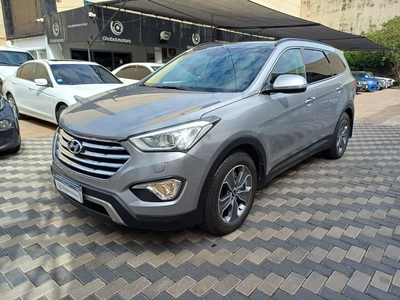 Hyundai Grand Santa Fe 4×4 Full 2016 en Globalmotors, Asunción