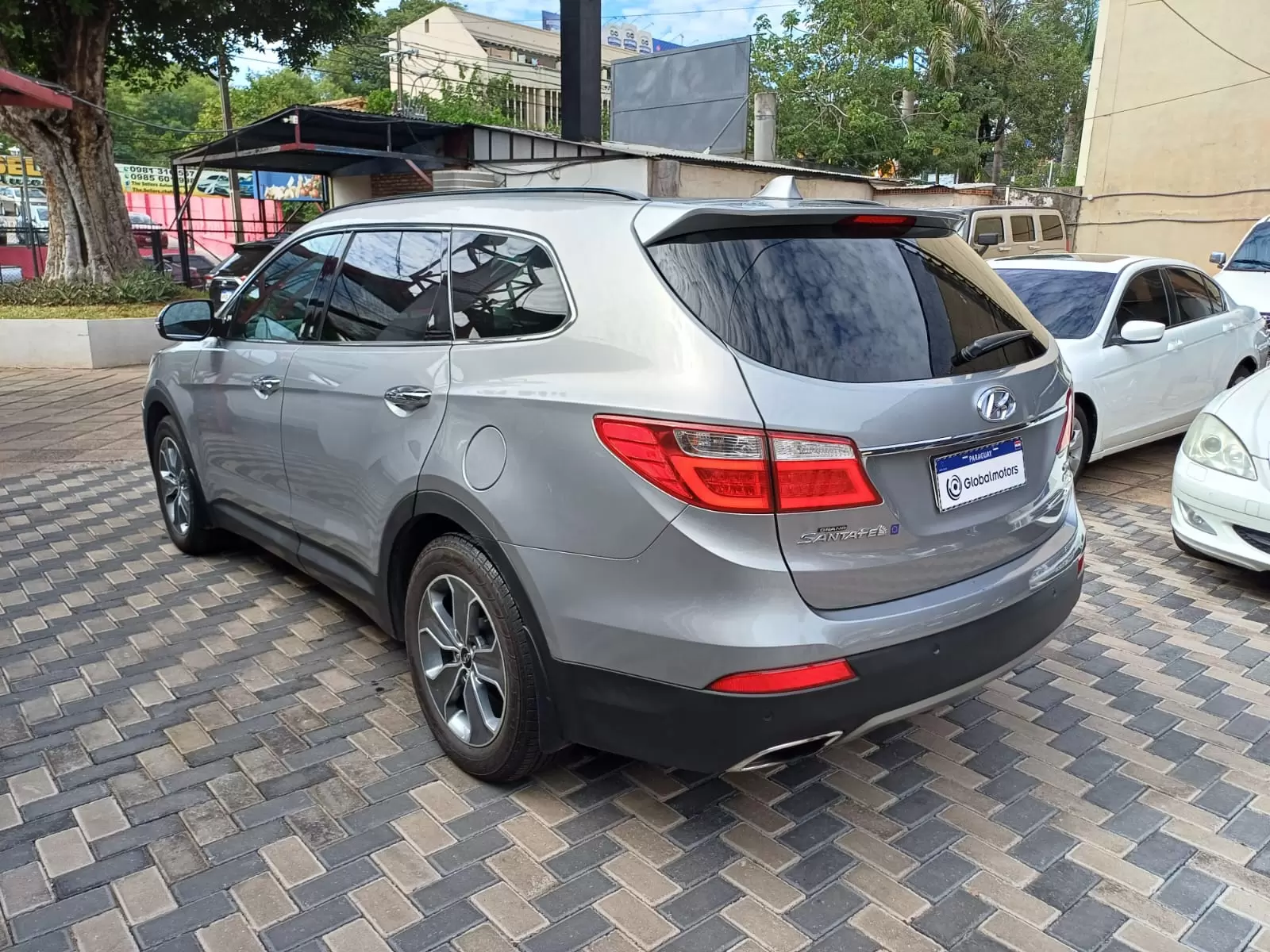 Hyundai Grand Santa Fe 4×4 Full 2016 en Globalmotors, Asunción - Imagen 5