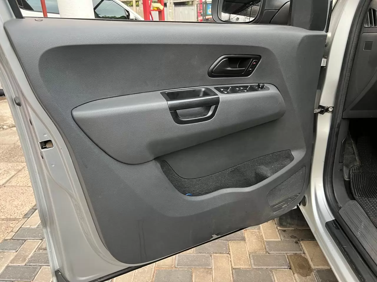 Volkswagen Amarok 4×4 2015 en Globalmotors: Robustez y confort garantizados - Imagen 9