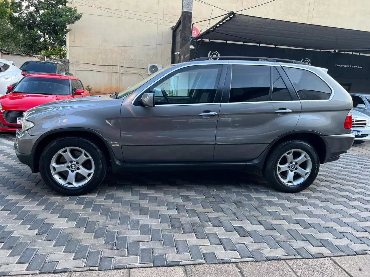 BMW X5 Blindada de Fábrica B4 2006 en Globalmotors: Lujo y seguridad. - Imagen 4