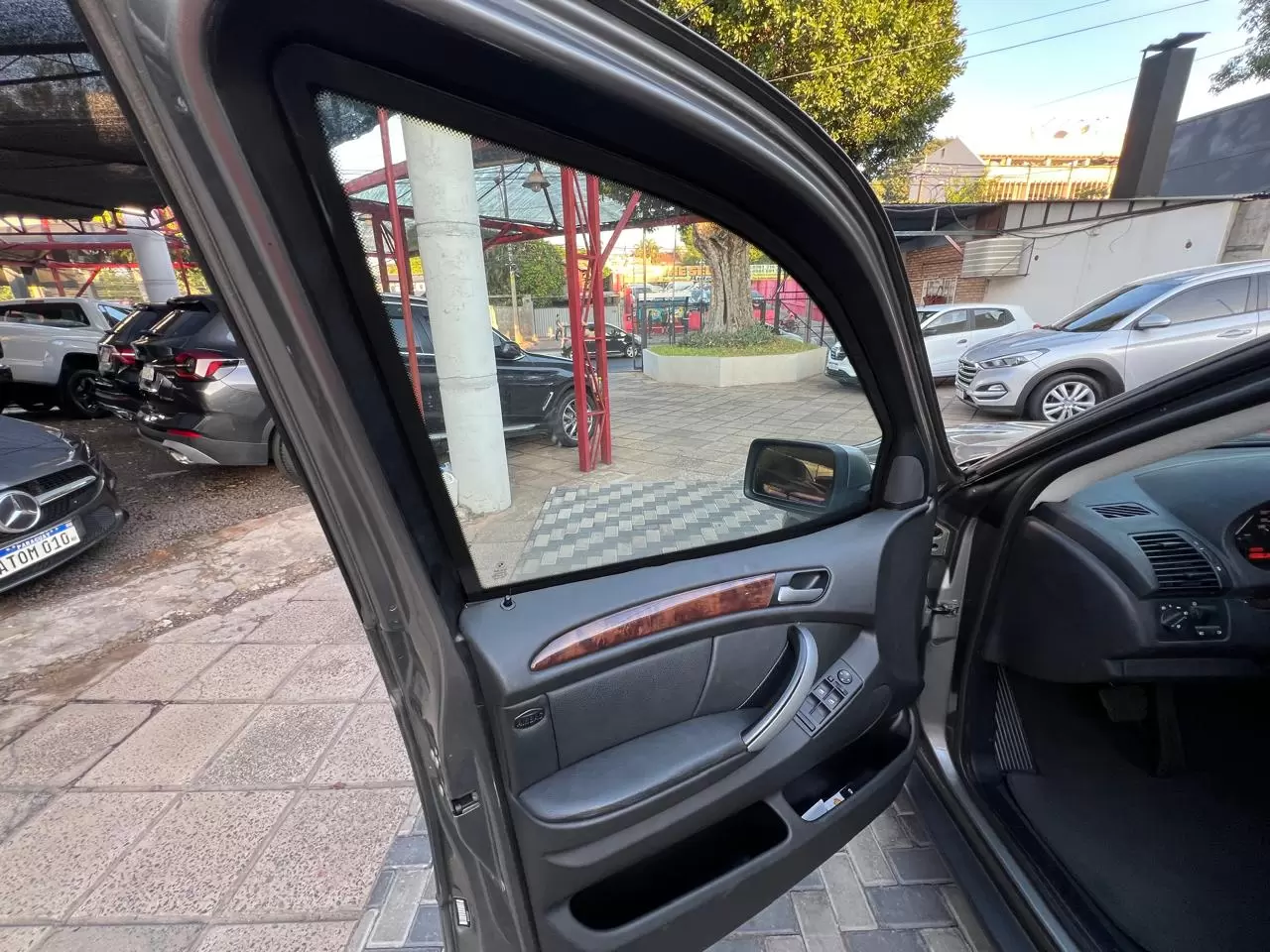BMW X5 Blindada de Fábrica B4 2006 en Globalmotors: Lujo y seguridad. - Imagen 9