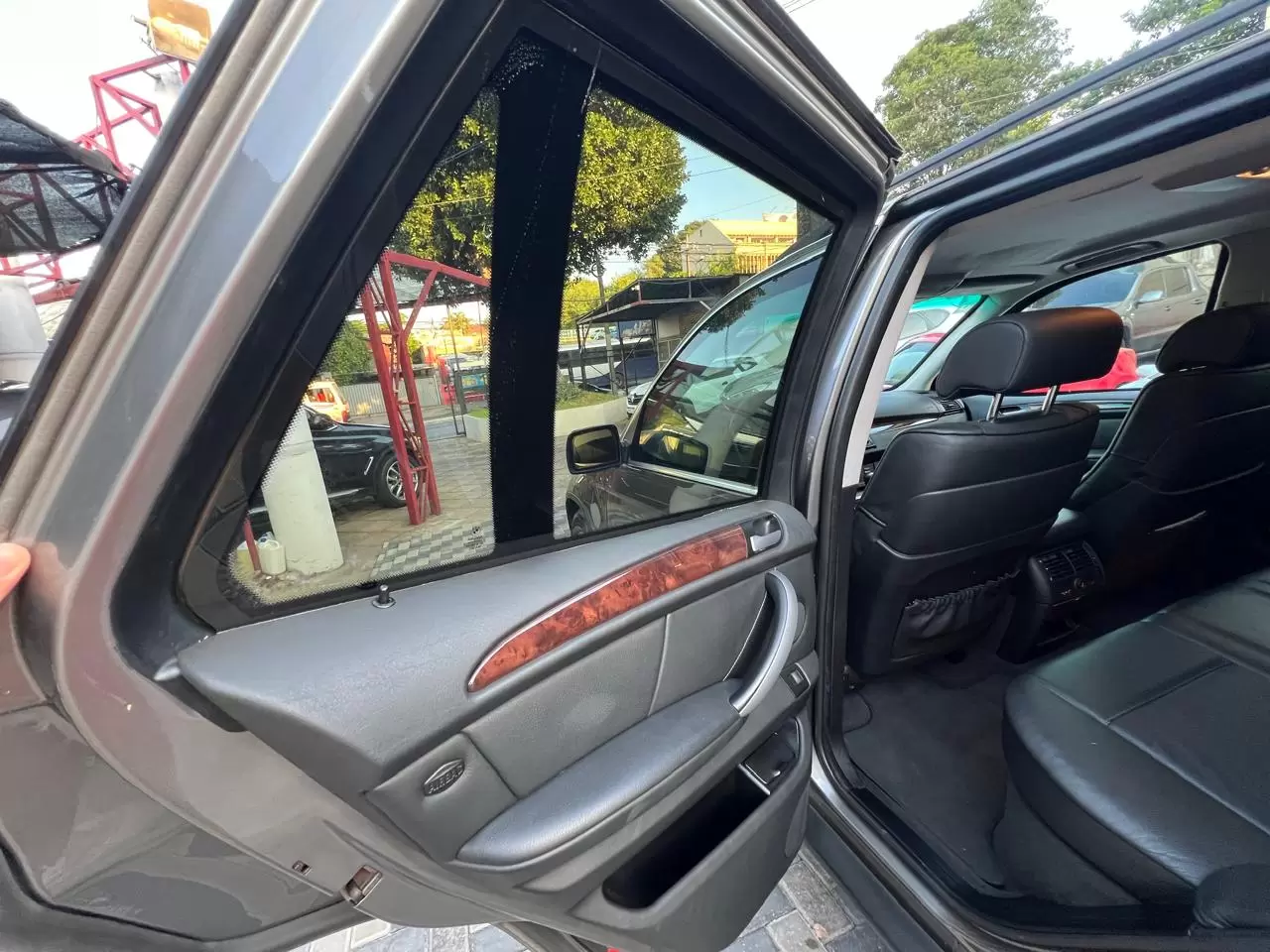 BMW X5 Blindada de Fábrica B4 2006 en Globalmotors: Lujo y seguridad. - Imagen 13