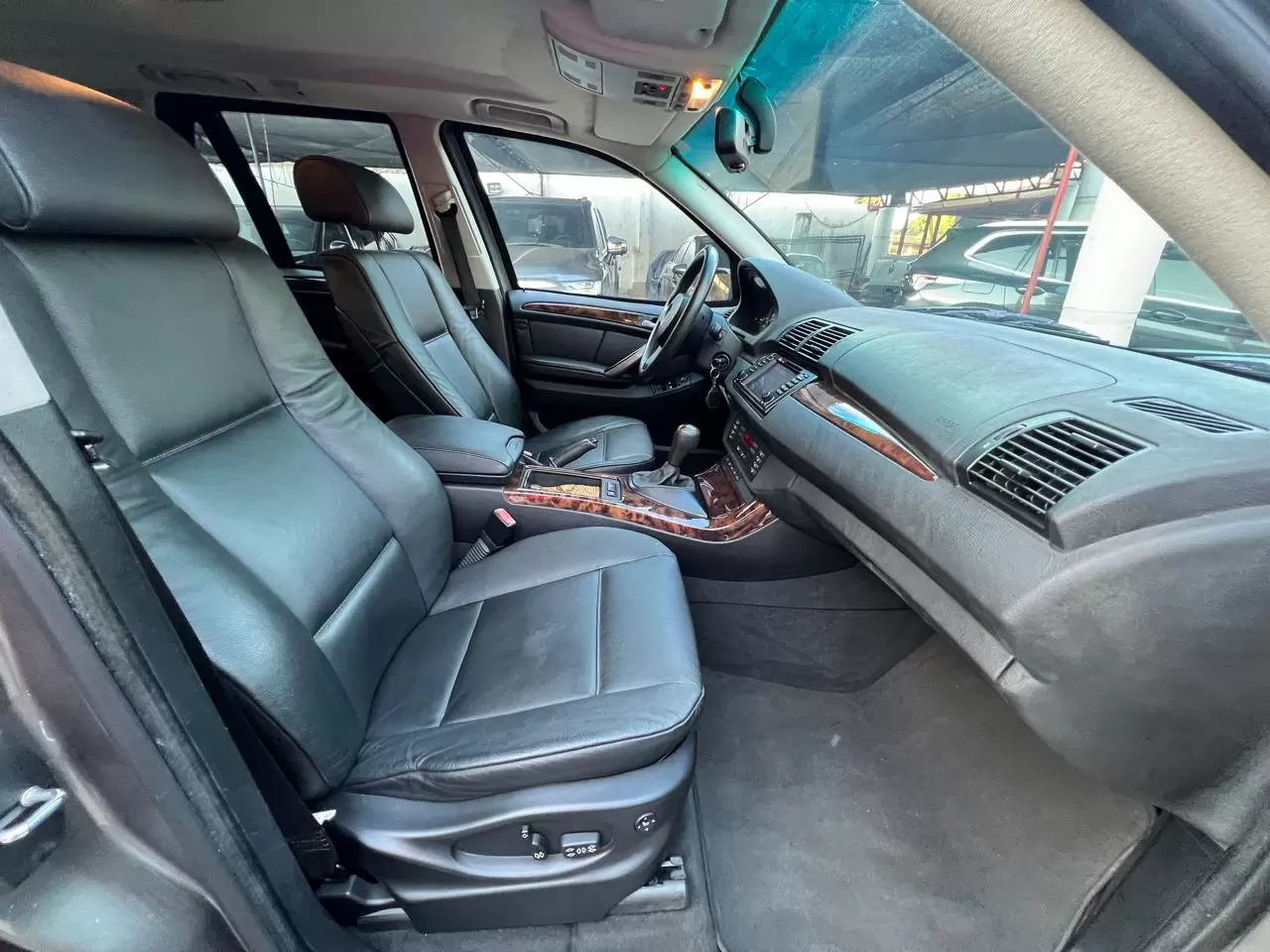 BMW X5 Blindada de Fábrica B4 2006 en Globalmotors: Lujo y seguridad. - Imagen 14